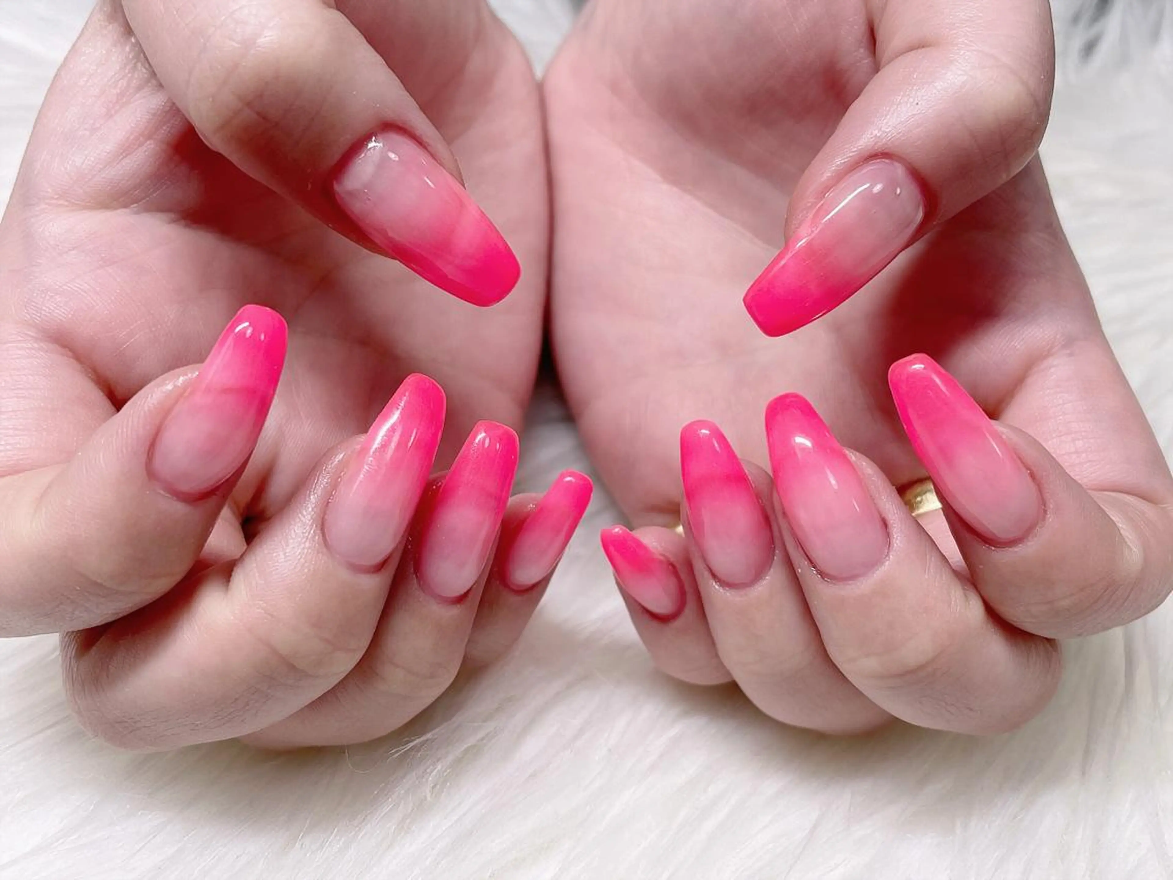 ネイル AngelChris ビューティーサロンのネイルデザイン