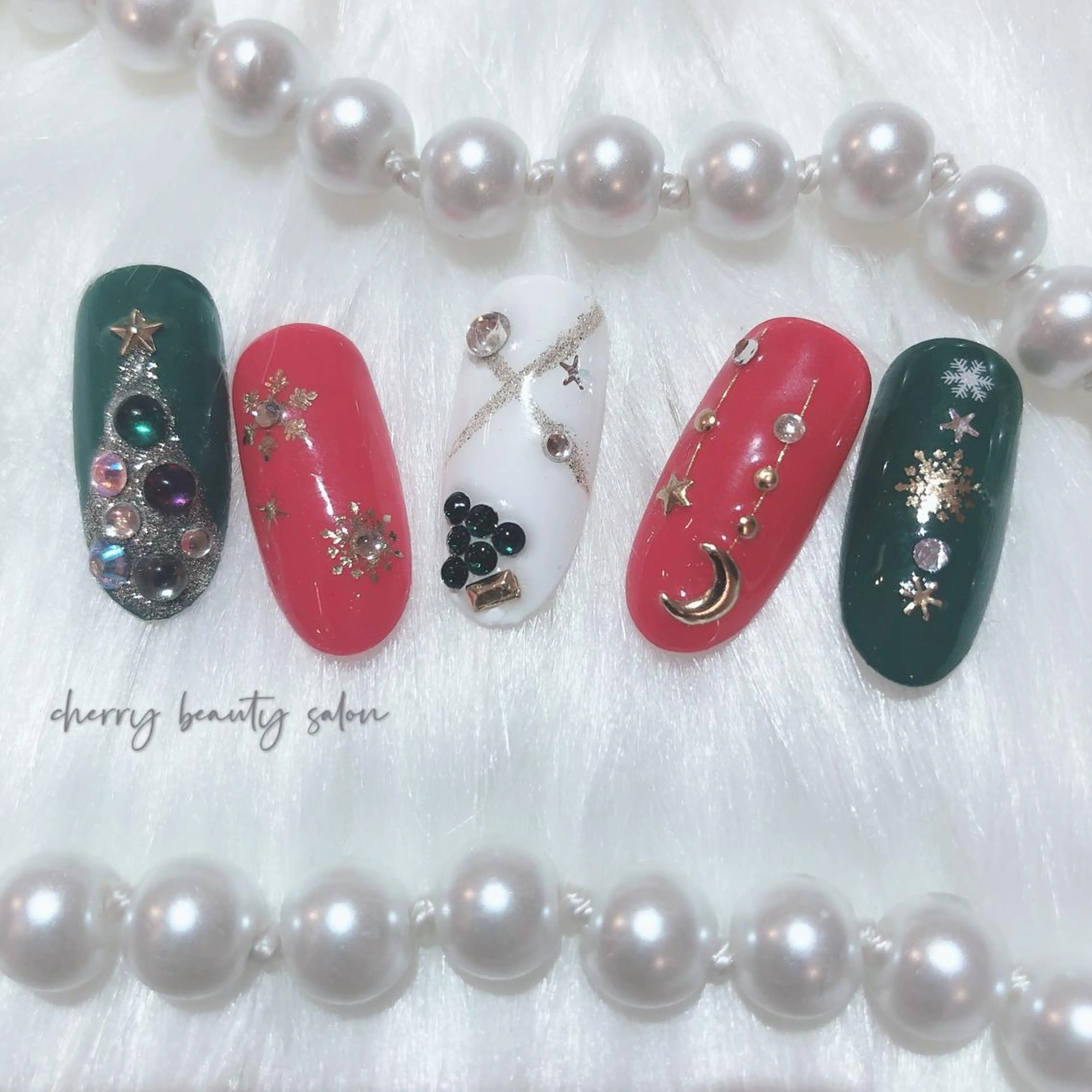 ネイル SAKURA 🍒のネイルデザイン