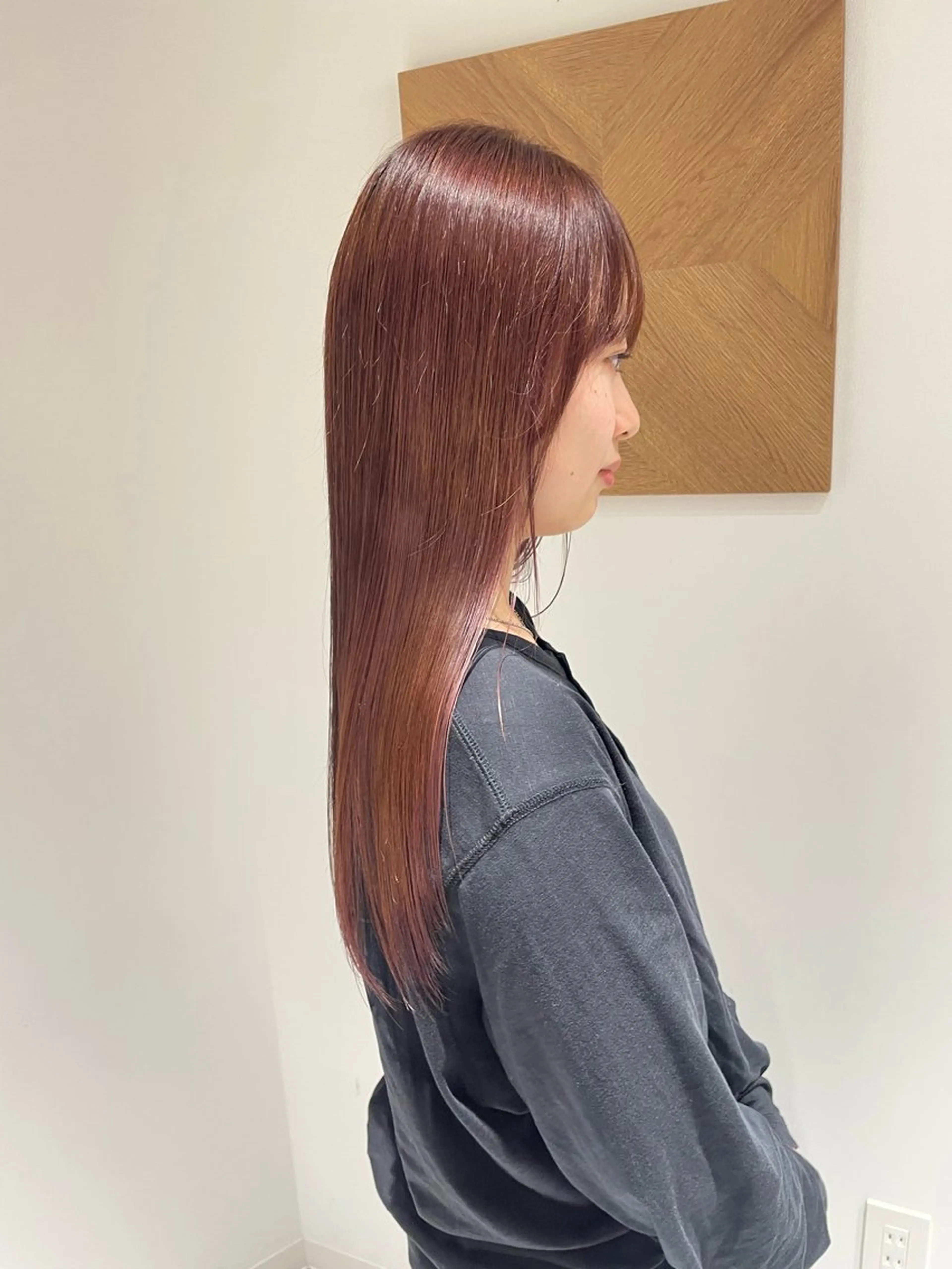 ロング カラー イヌマル アユ / Fier umedaのヘアスタイル