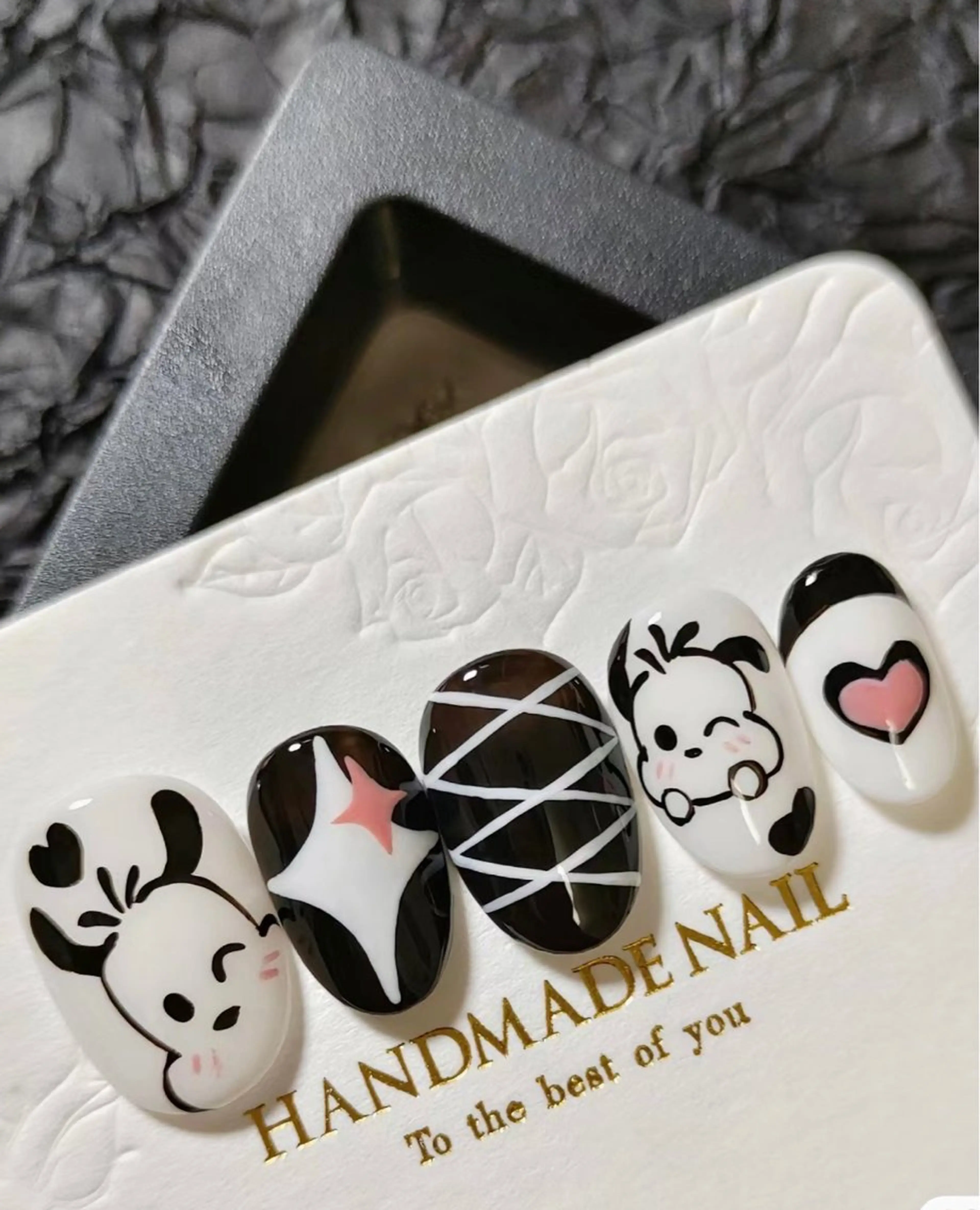 ネイル Ui_Amor (パラジェル)のネイルデザイン