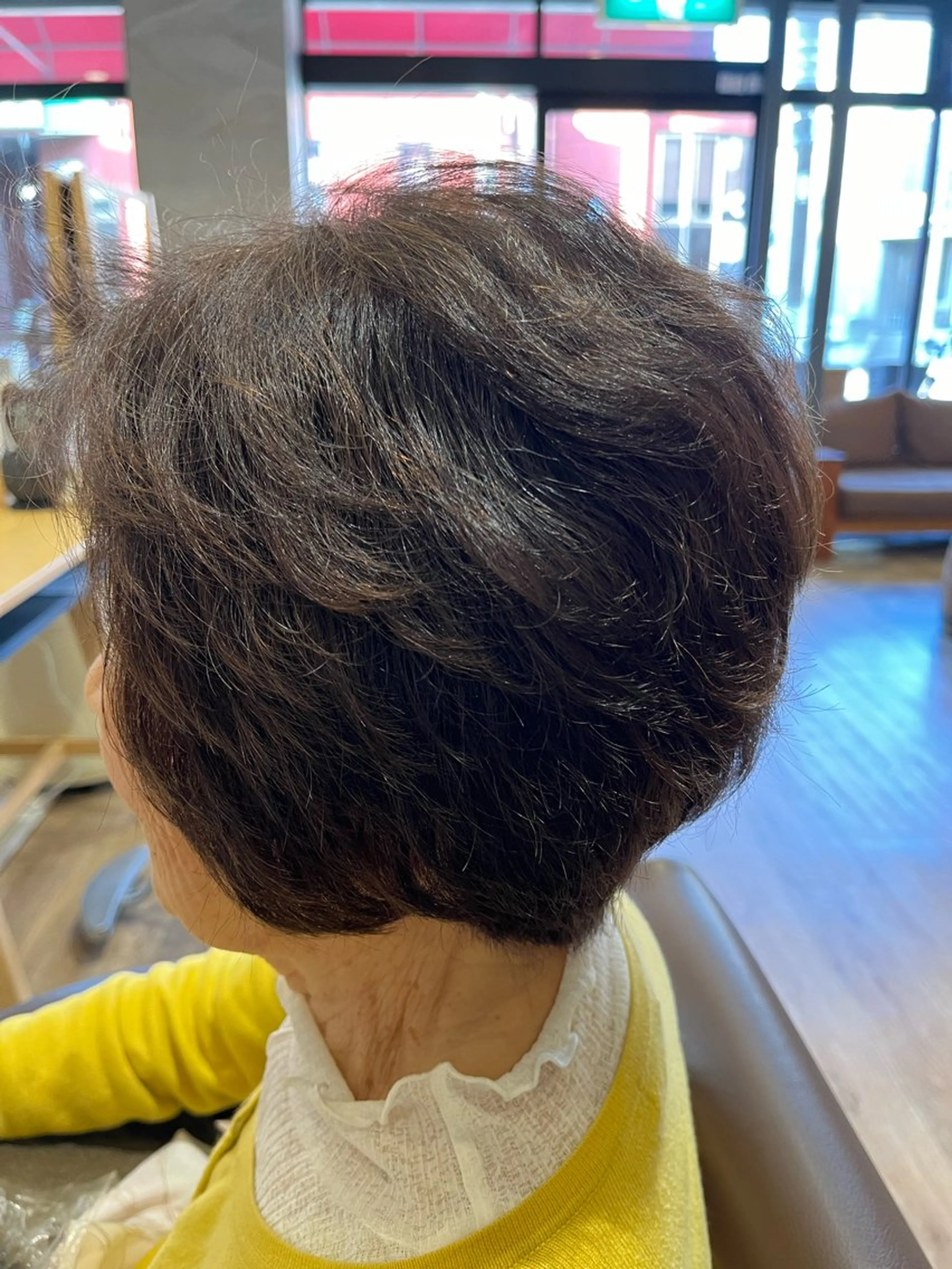 ショート ヘアメイクアクト都賀 國吉のヘアスタイル