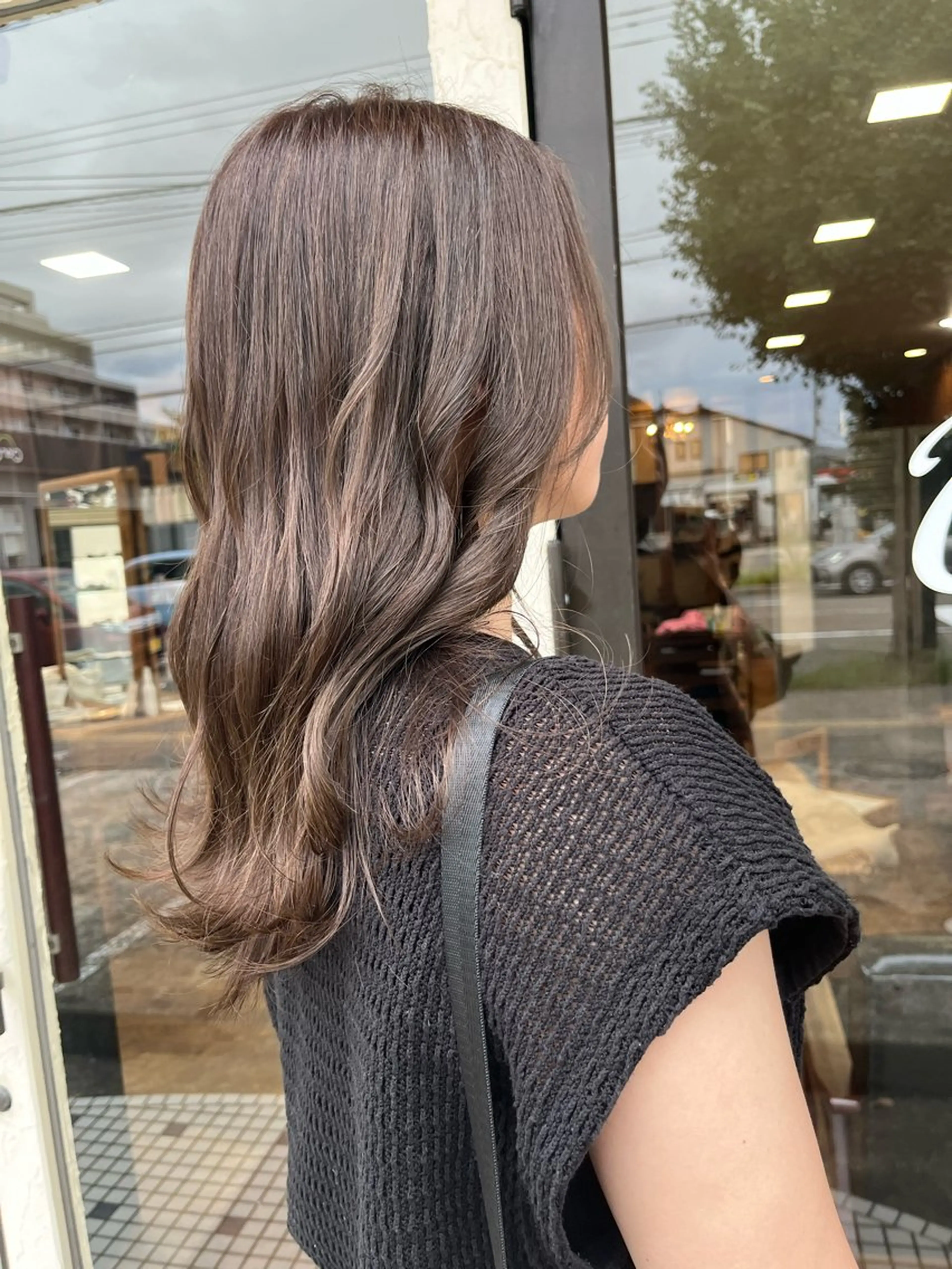 セミロング Un Fleur所属・立野 希沙のヘアスタイル