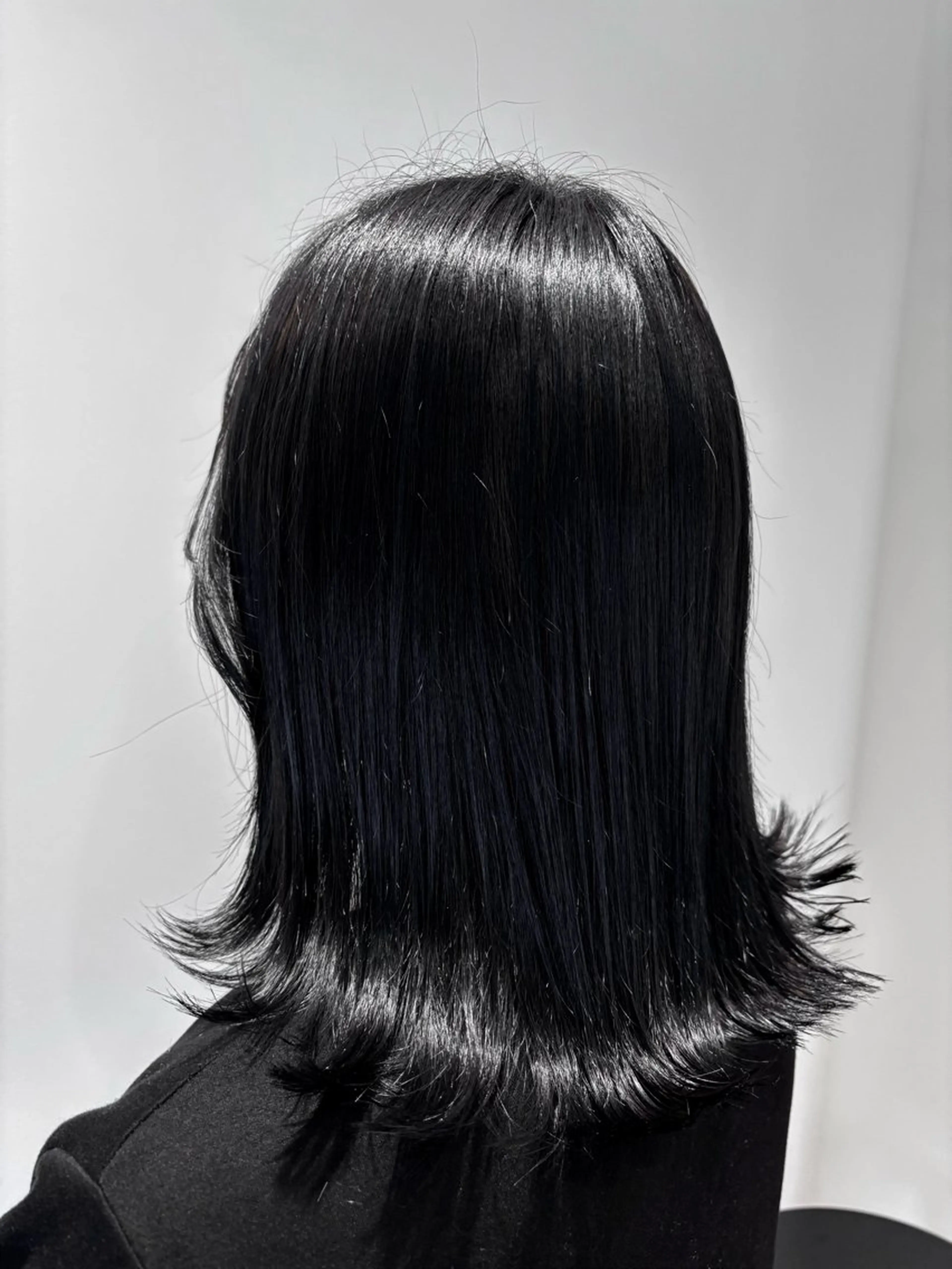 ミディアム カラー アッシュ アッシュグレー ducha所属・DUCHA Tomida naoのヘアスタイル