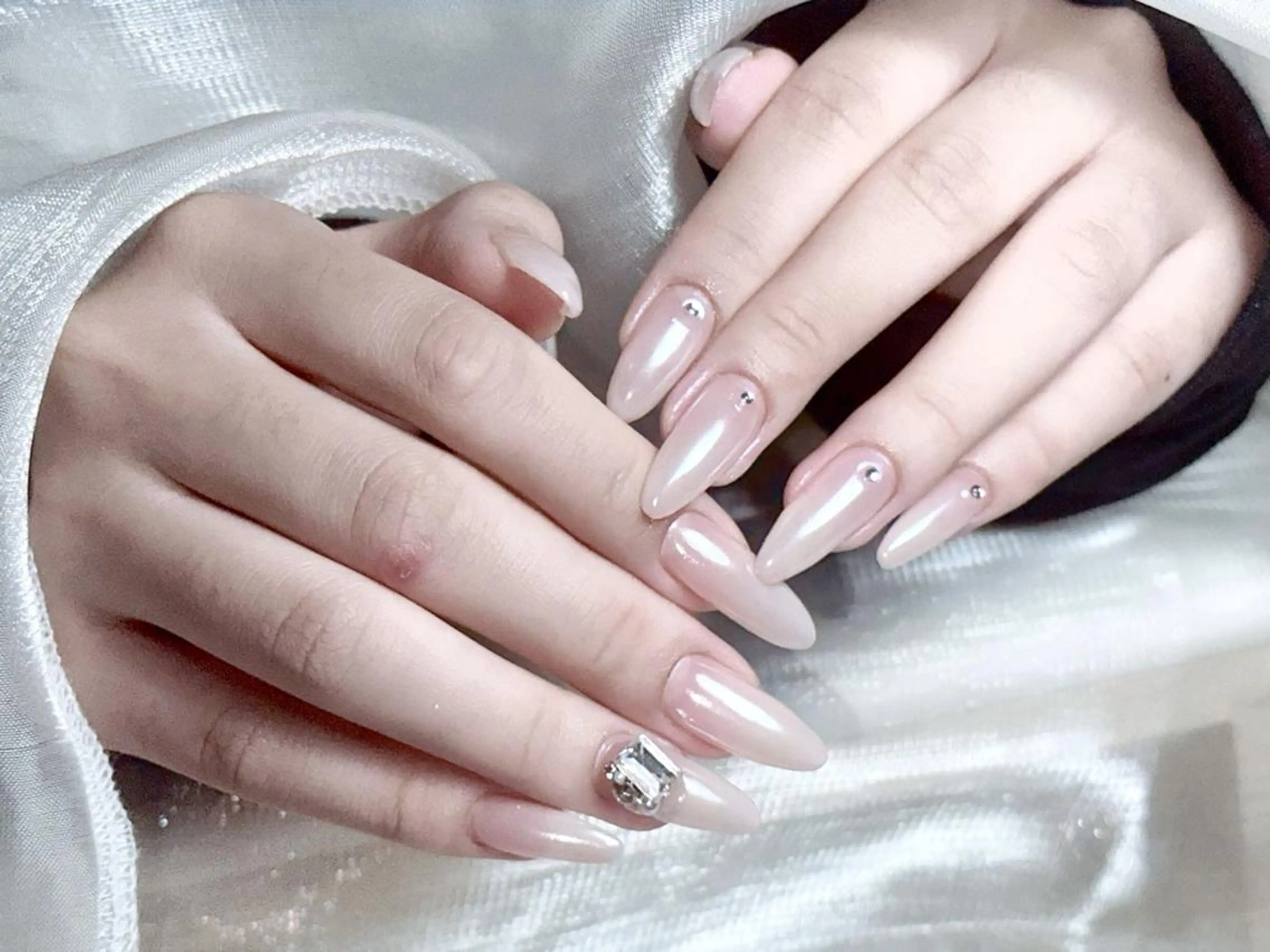 ネイル ハンドネイル リ サのネイルデザイン