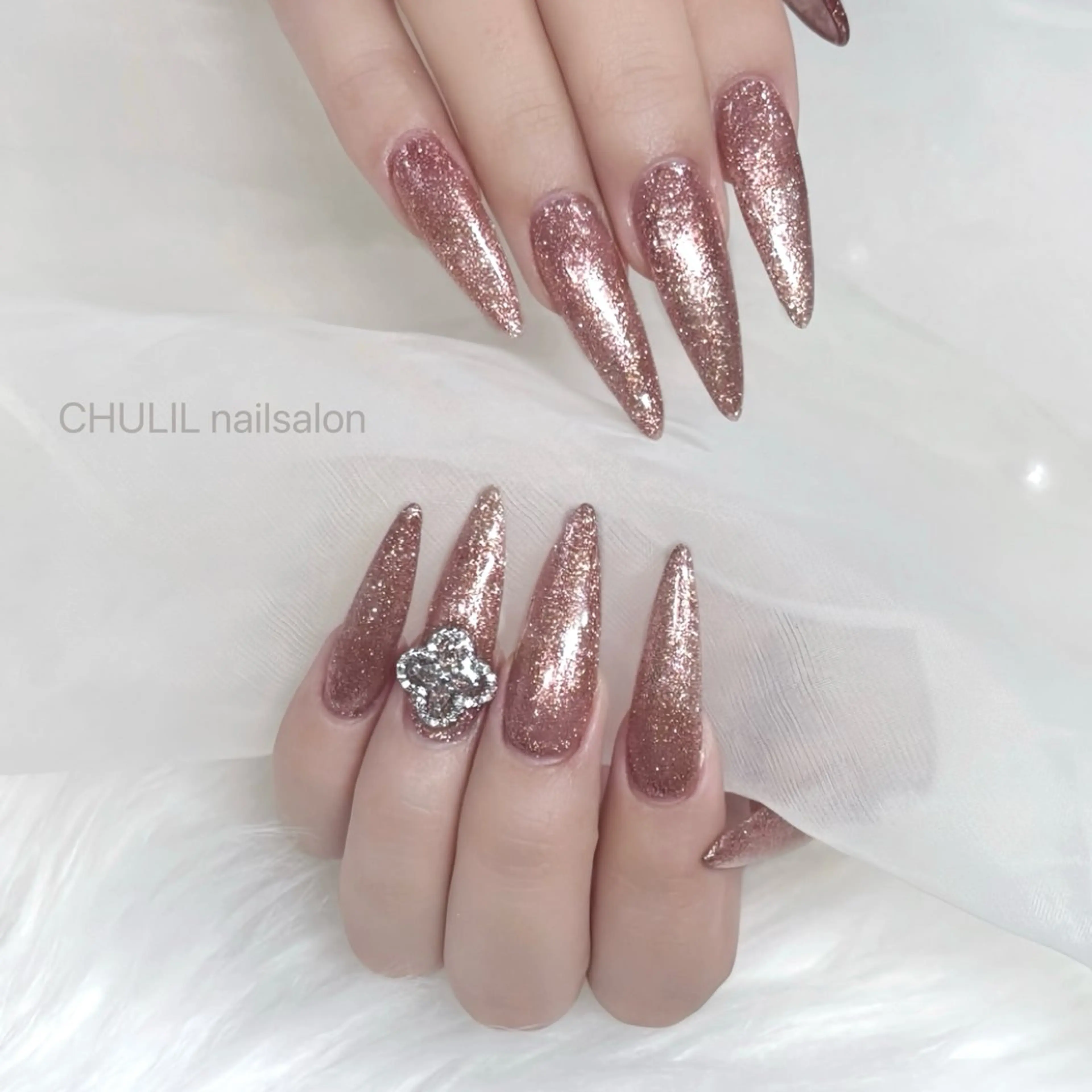 ネイル ハンドネイル CHULIL nailsalonのネイルデザイン