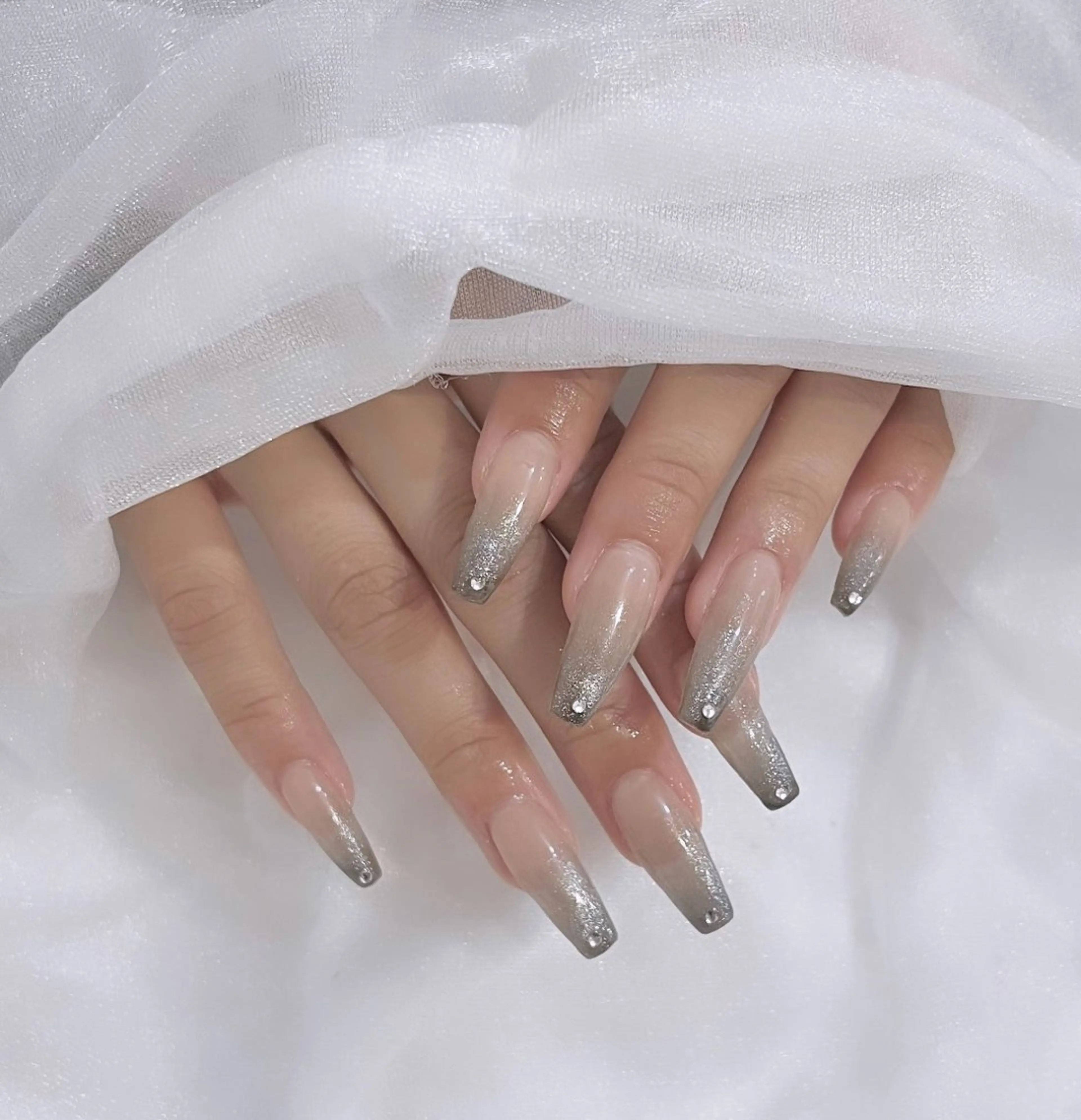 ネイル SALON ELVI.所属・SALON ELVI.のネイルデザイン