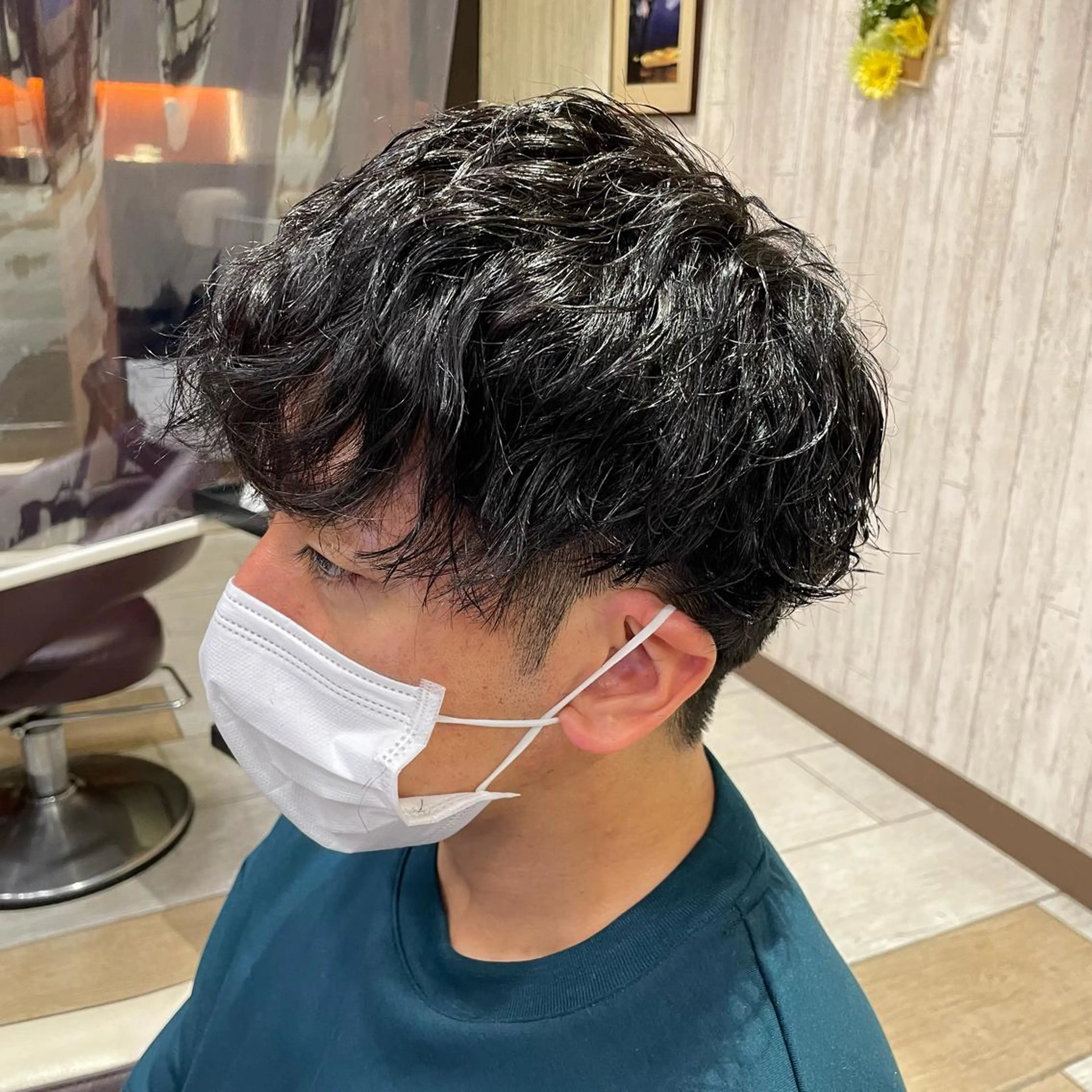 ミディアム パーマ メンズ ミディアムパーマ メンズパーマ ツイストスパイラルパーマ スパイラルパーマ ツイスパ/メンズ特化 🦋𝑺𝑶𝑵𝑬の眉毛・アイブロウイメージ