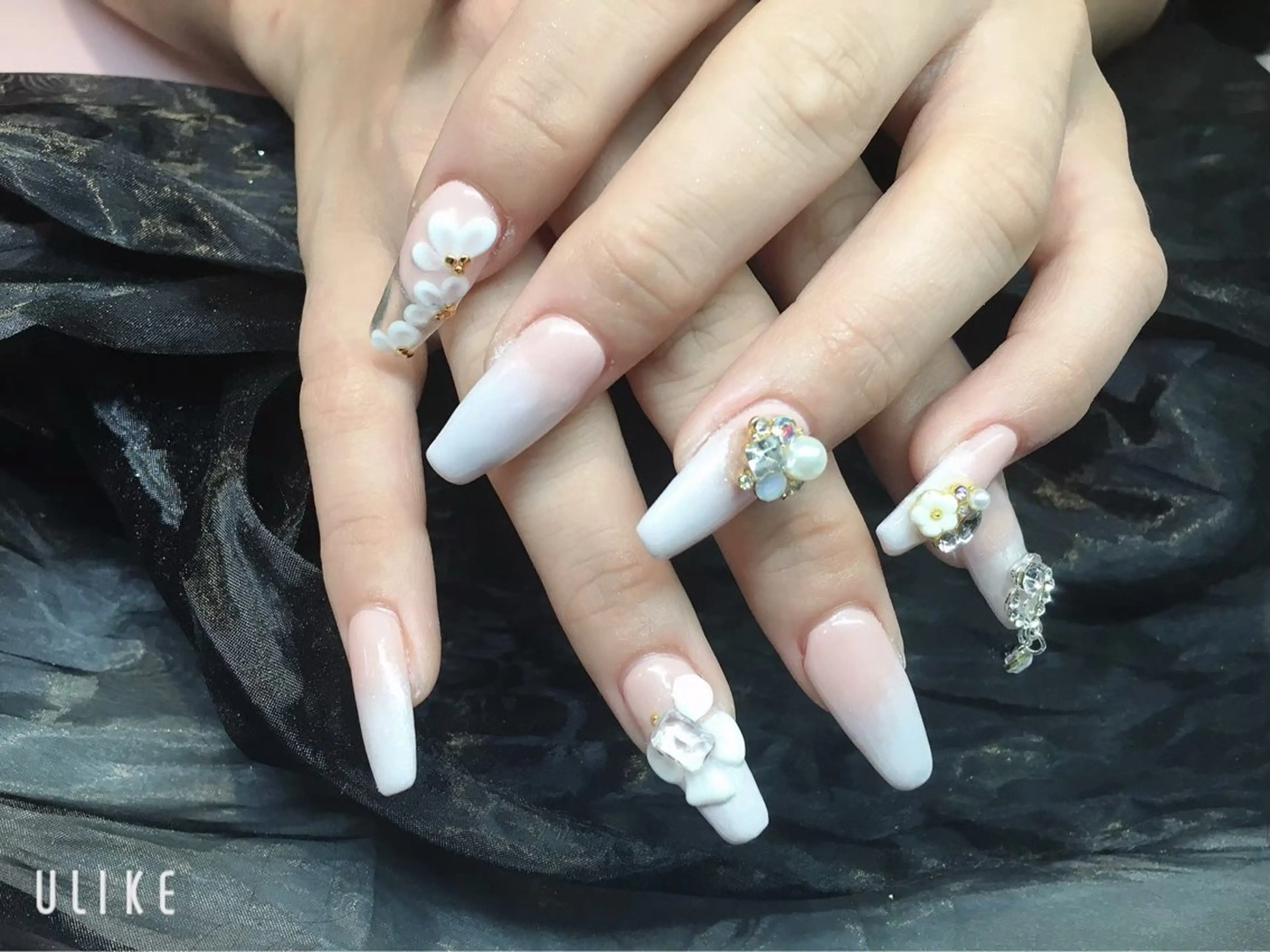 ネイル 持ち込み ティーエヌ 金山駅東口店のネイルデザイン