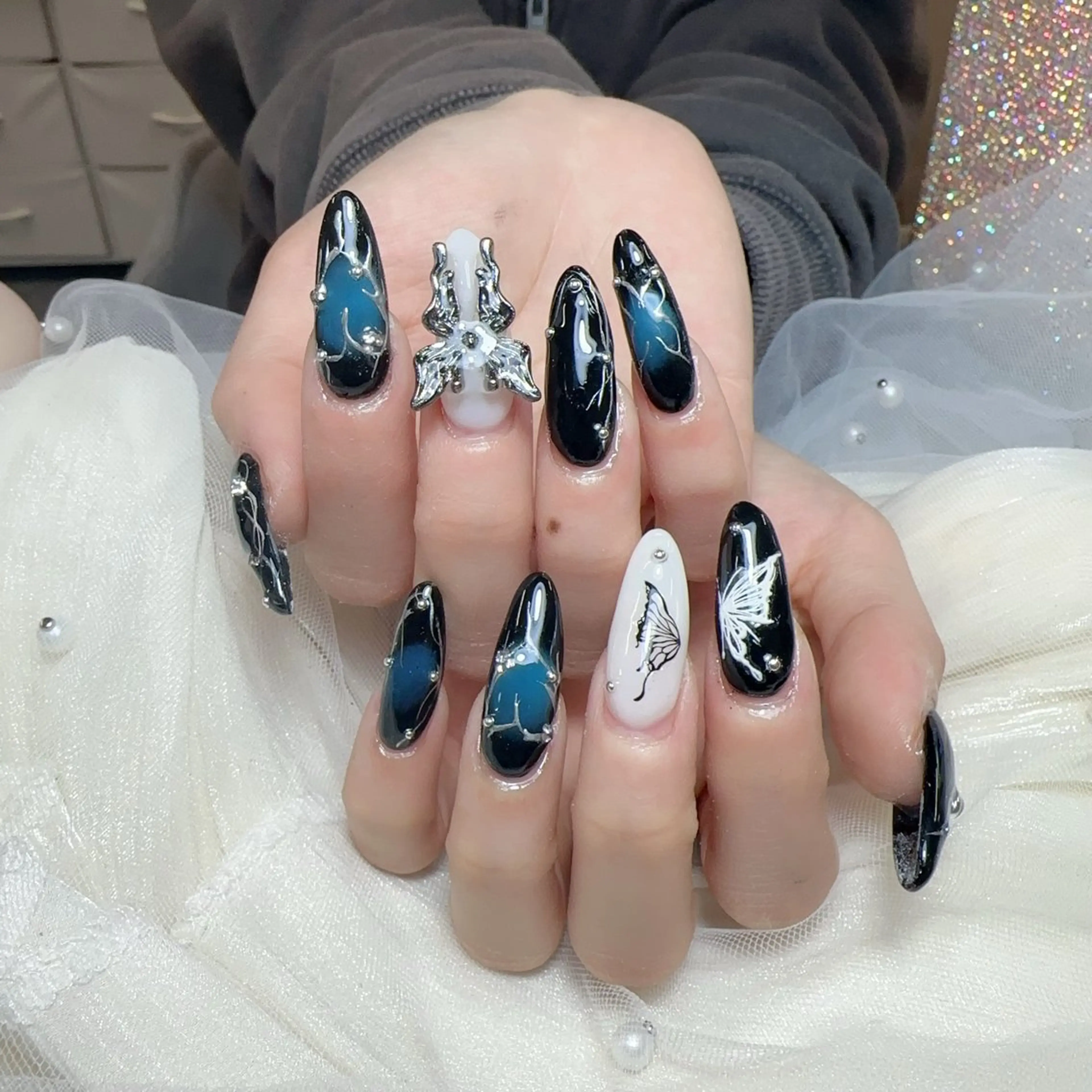 ネイル ハンドネイル 🎀nana🫧 ワンホンネイル🎀のネイルデザイン