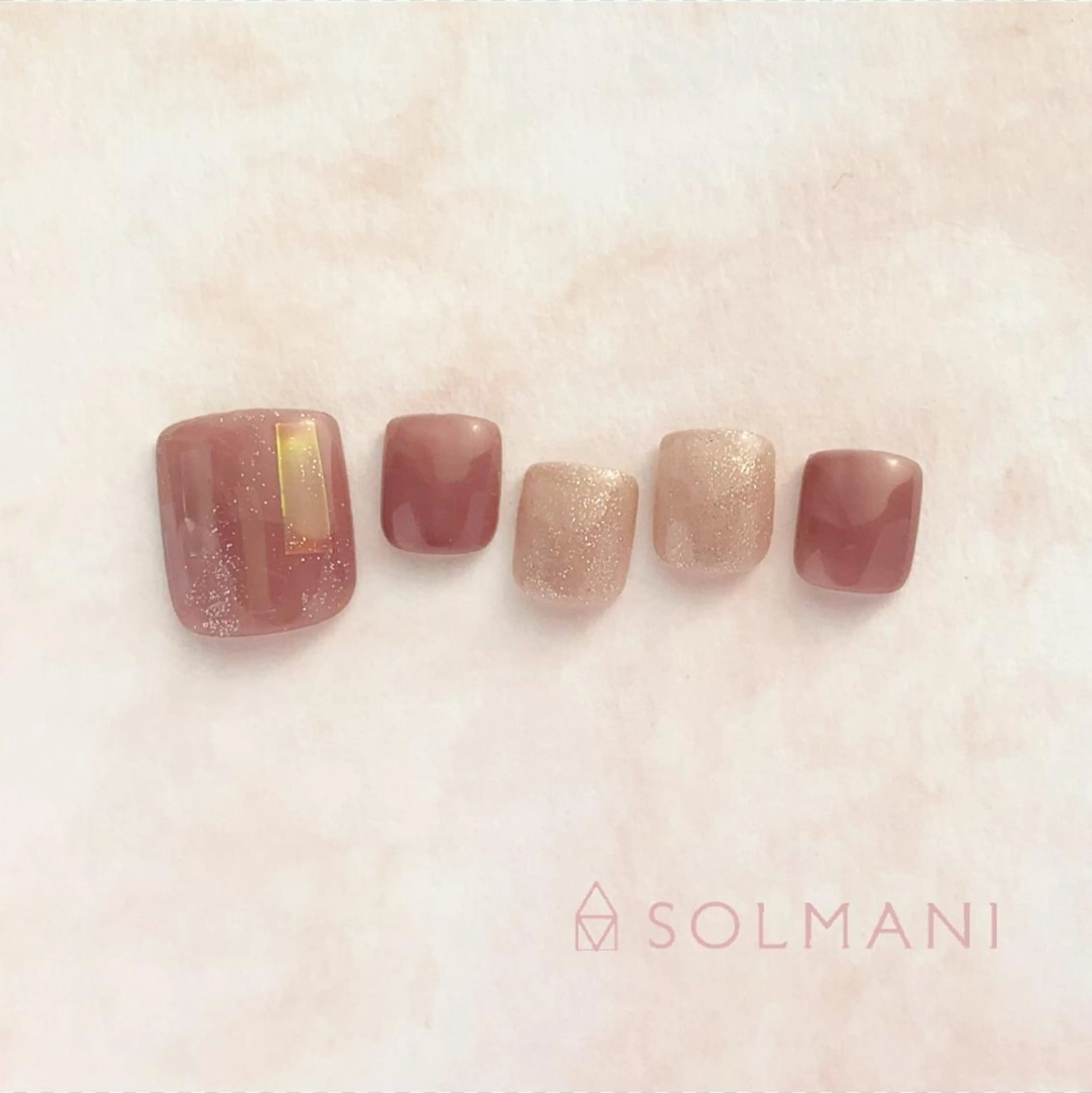 ネイル フットネイル SOLMANI 予約担当のネイルデザイン