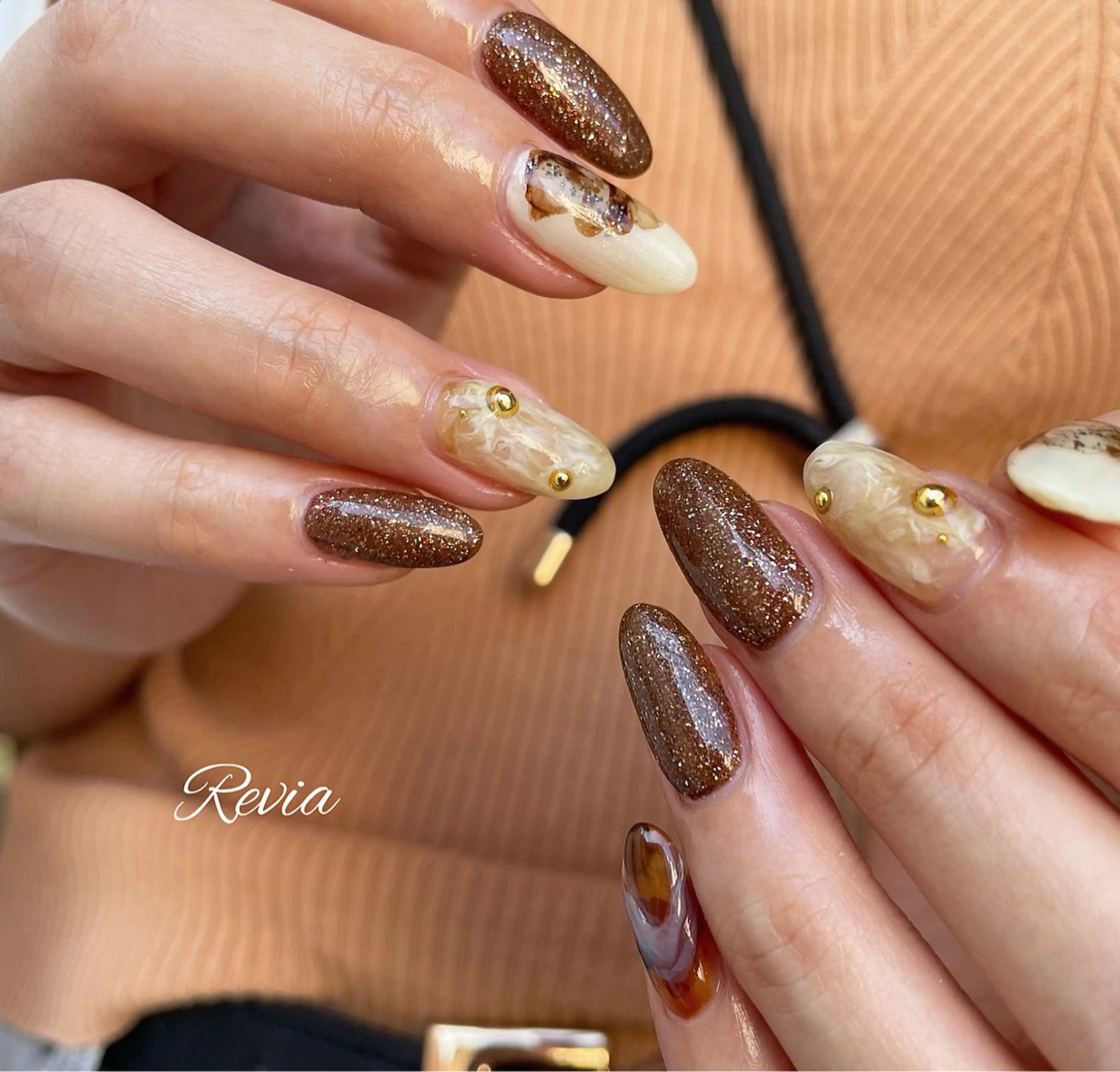 ネイル ハンドネイル revia所属・ERI Nailistのネイルデザイン