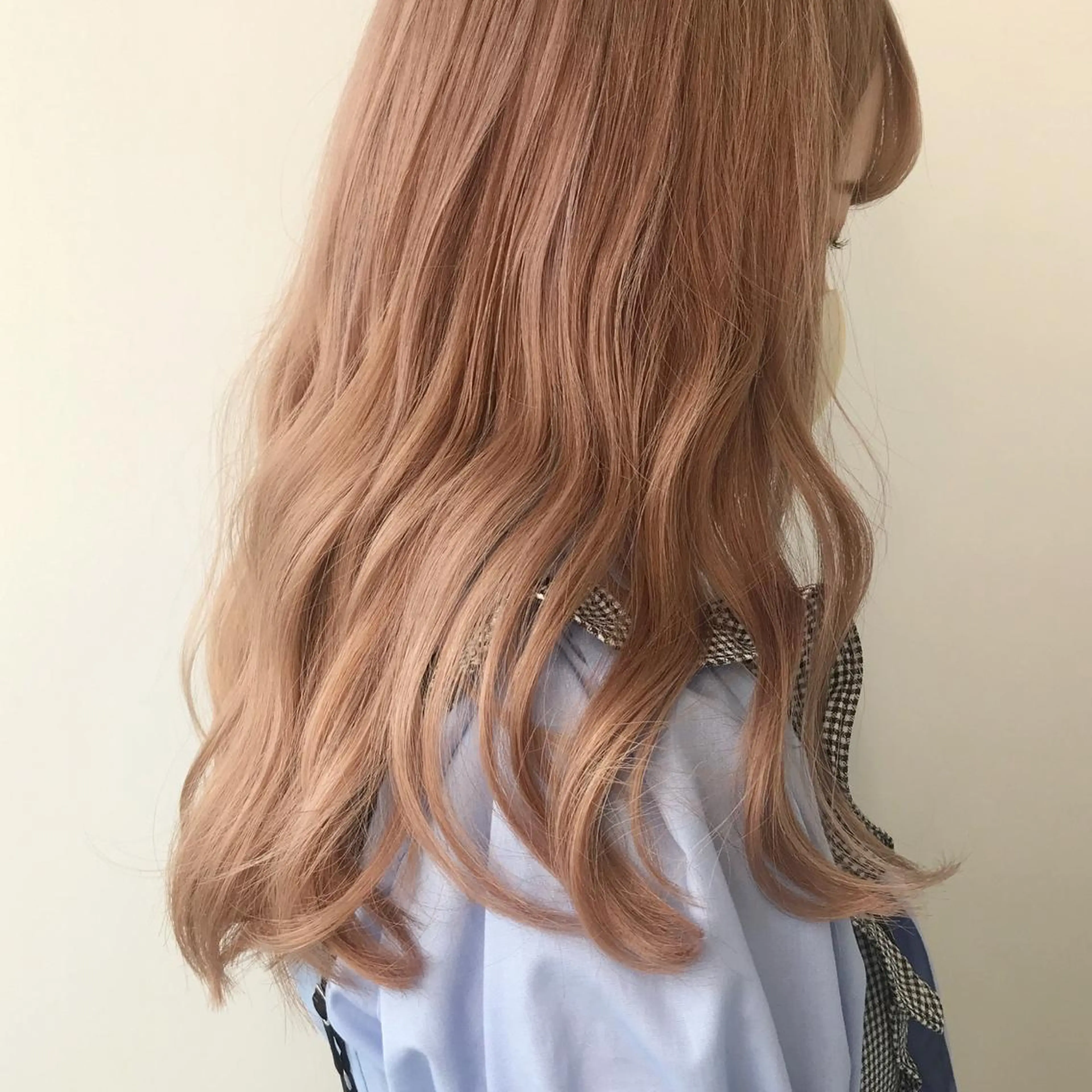 ロング カラー ベージュカラー ダブルカラー ピンクカラー ピンクベージュ AUBE shinjuku所属・ア イカのヘアスタイル