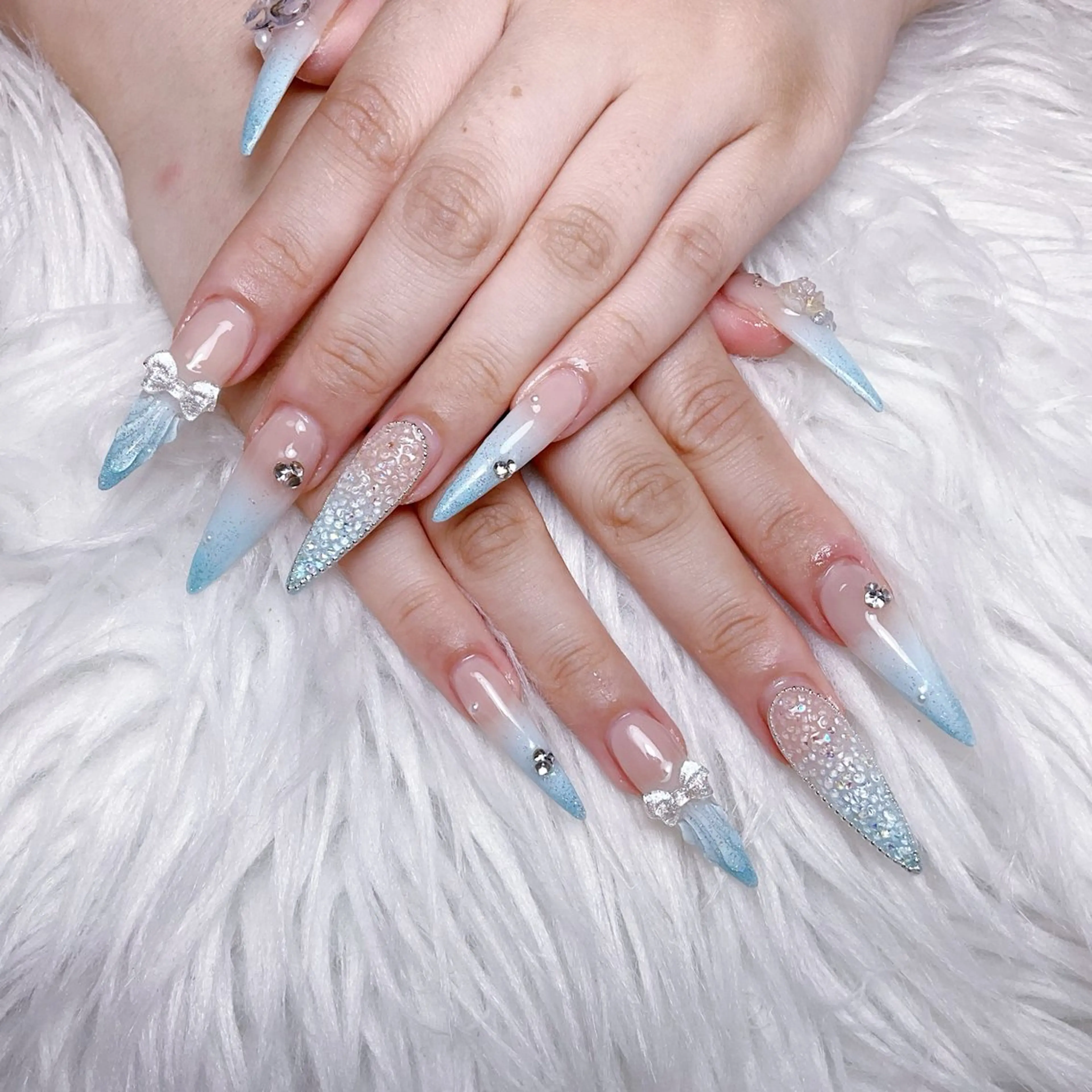 ネイル ハンドネイル 🌈Yun nail hyejin💋のネイルデザイン