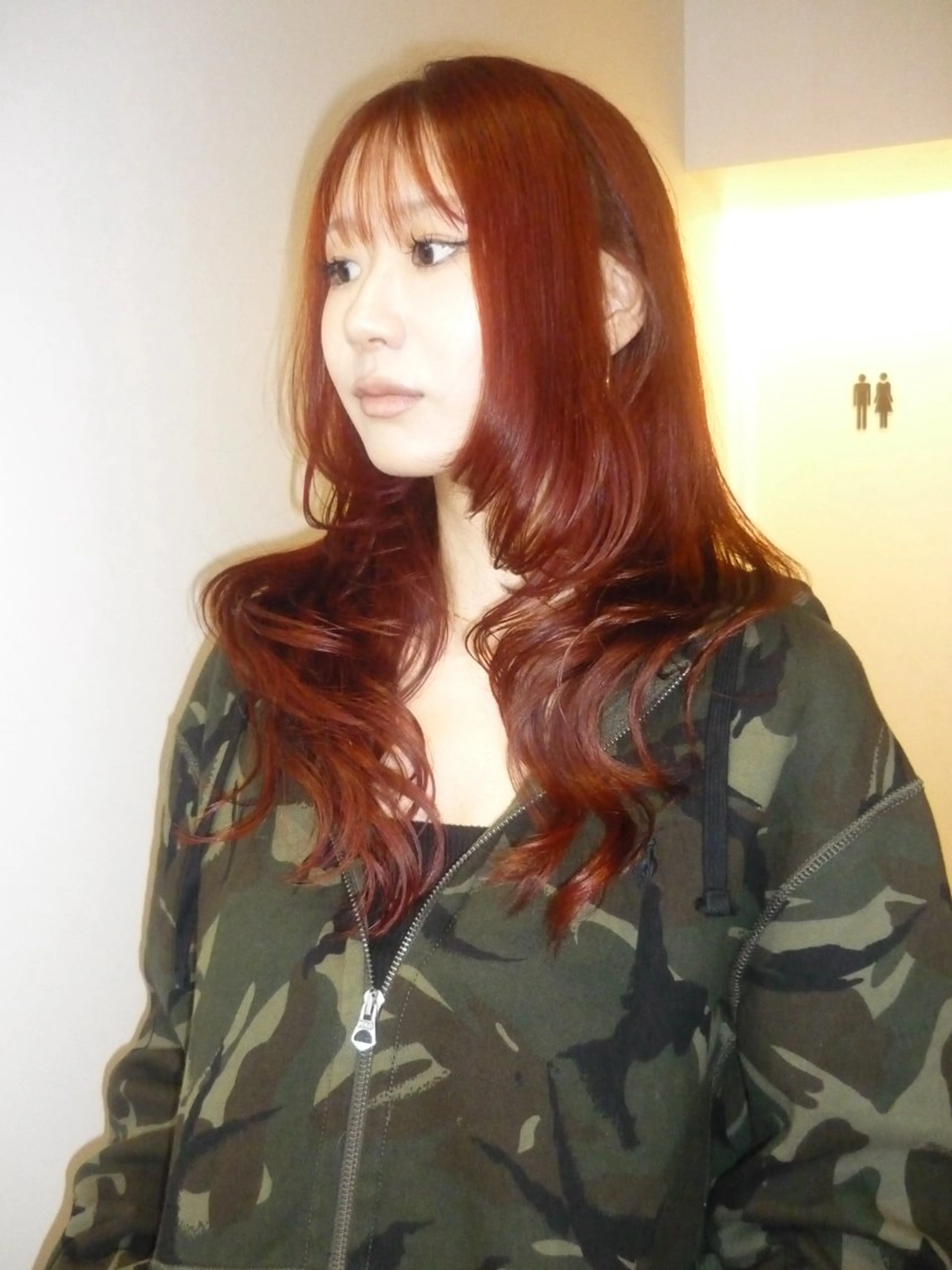 ロング カラー ヘアカラー 🌟暖色系ハイトーン 🌟AIのヘアスタイル