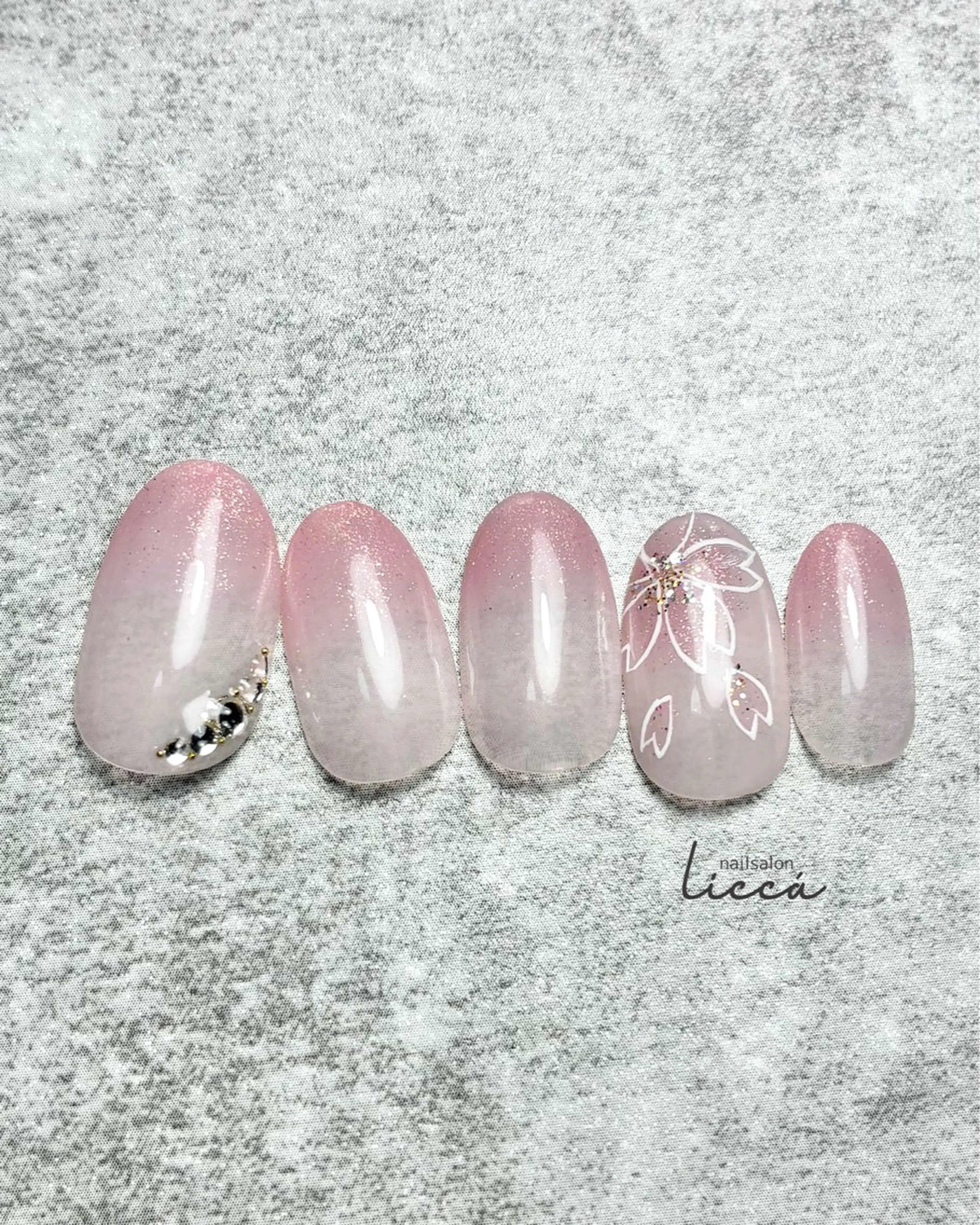 ネイル ハンドネイル nailsalon liccá所属・nailsalon liccáのネイルデザイン