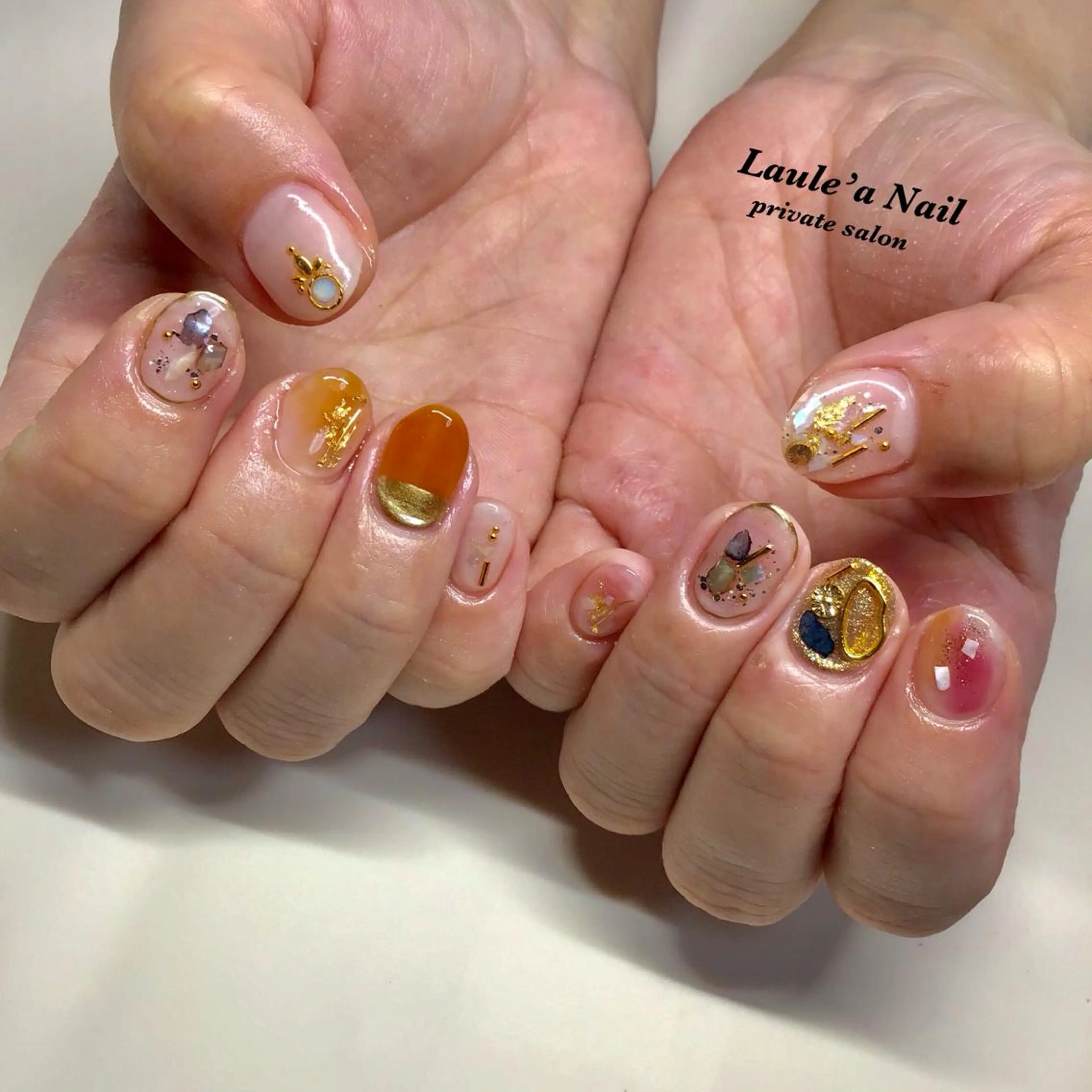 カラー ネイル マツエク・マツパ 福田 加奈のネイルデザイン