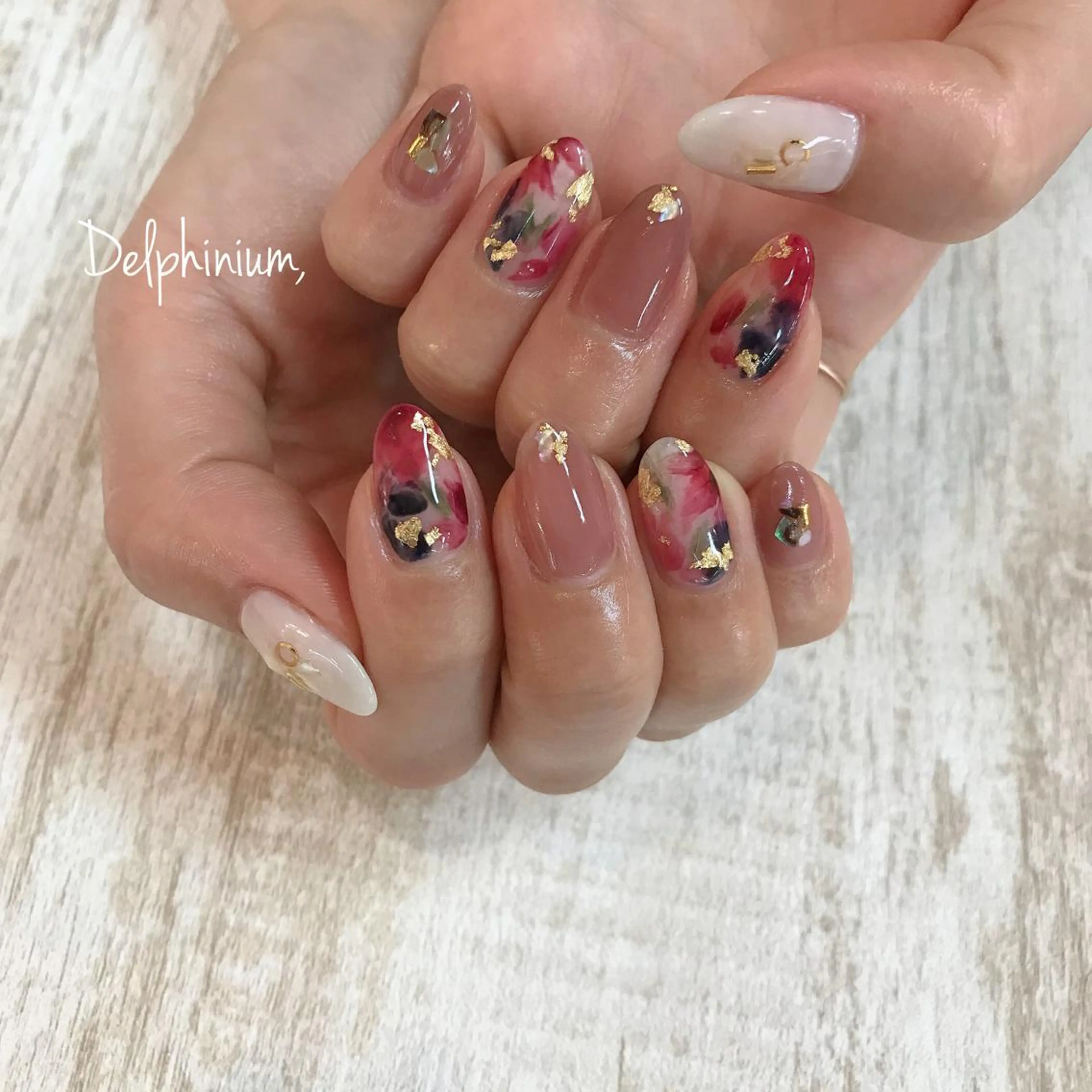 ネイル アートネイル クリアネイル フラワーネイル ミラーネイル 持ち込み ハンドネイル 岡本 友恵のネイルデザイン