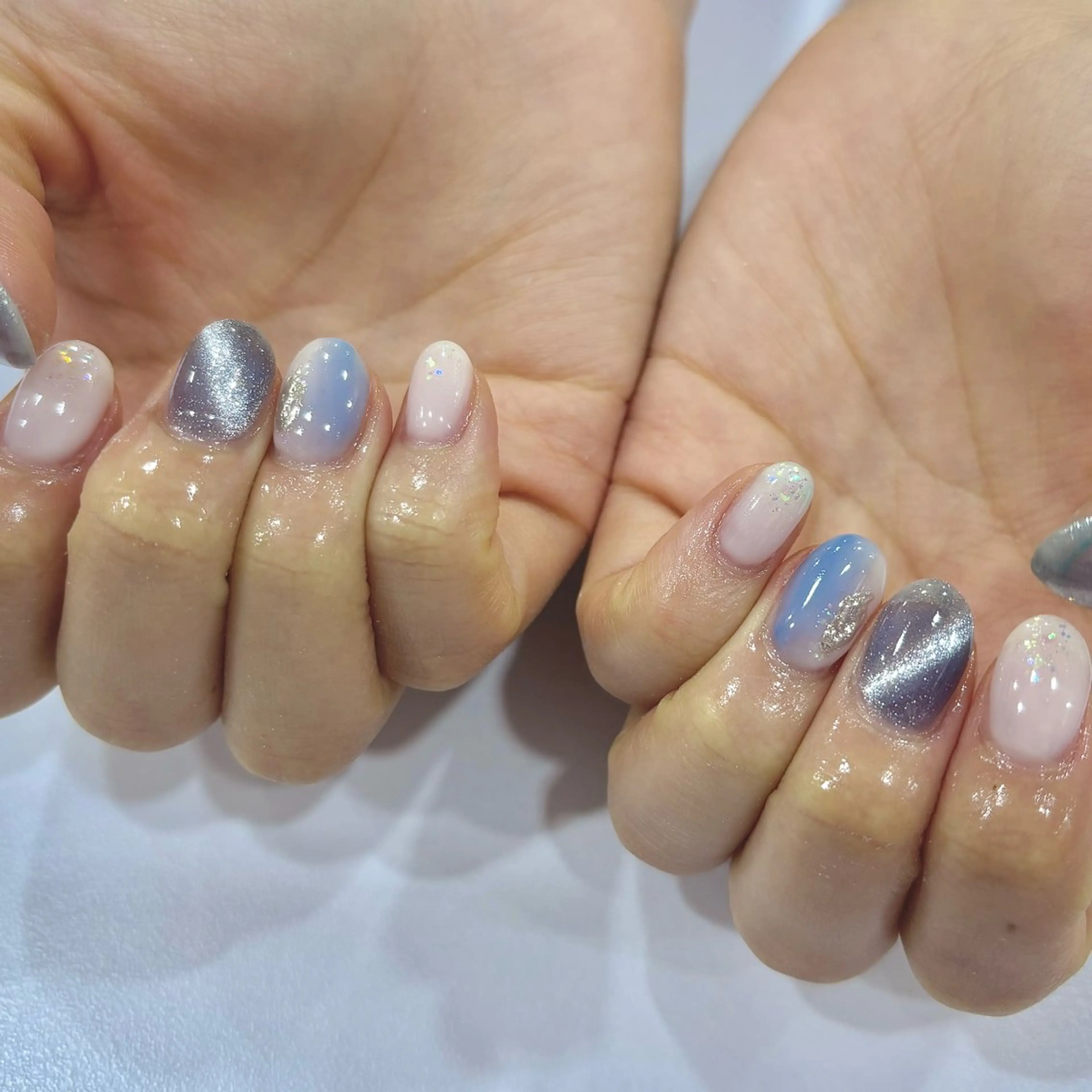 ネイル アートネイル ブルー グラデーション 夏ネイル アンリッシュ池袋 小泉のネイルデザイン