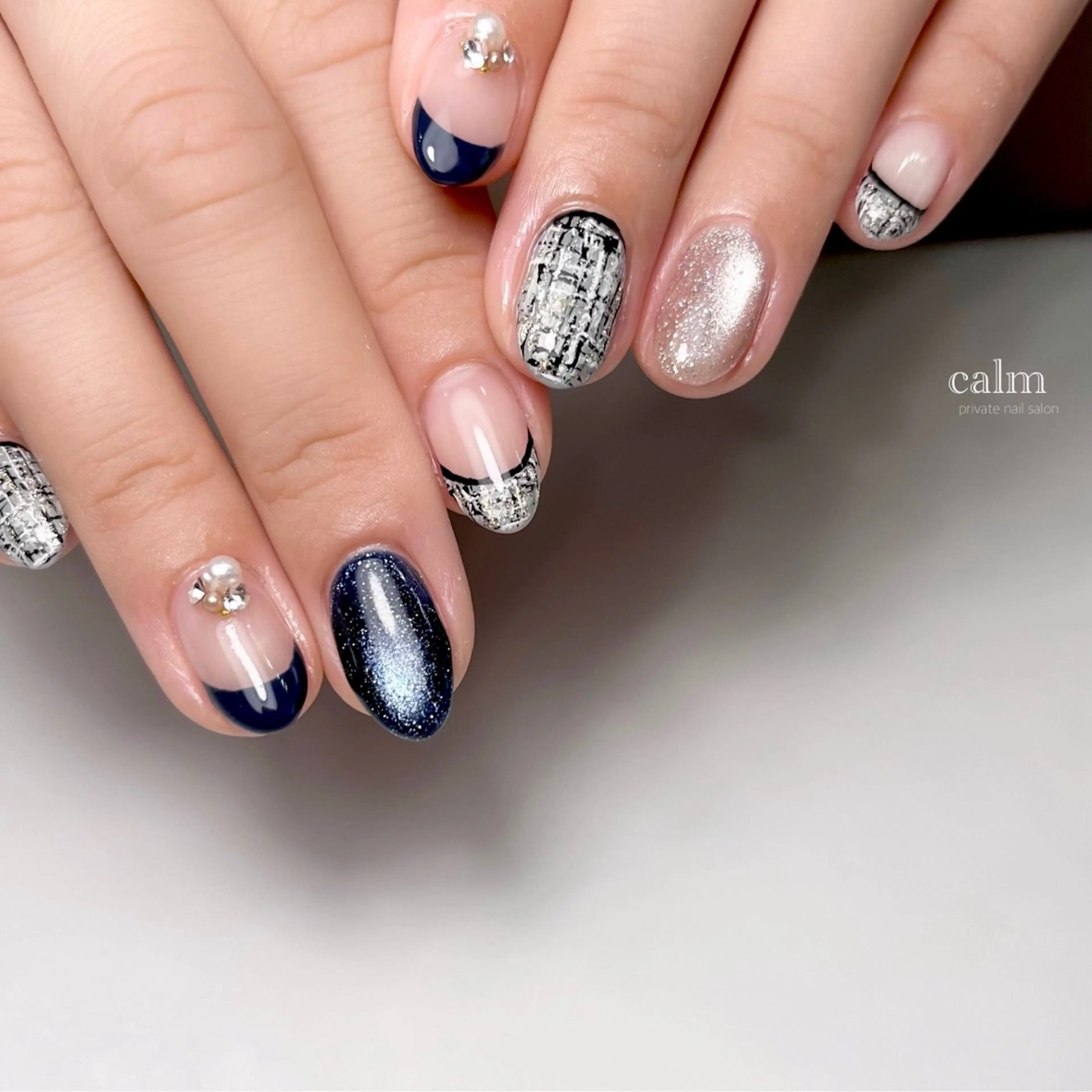 ネイル ハンドネイル calm 〔ｶｰﾑ〕のネイルデザイン