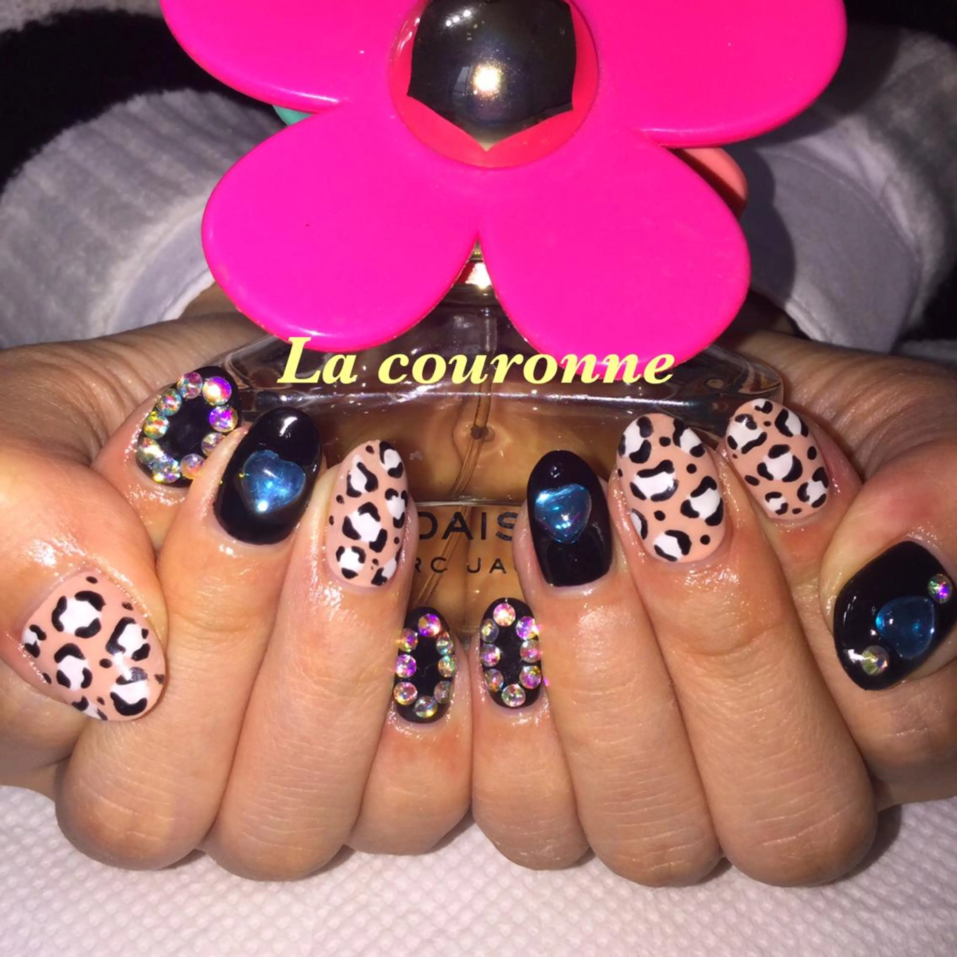 ネイル ハンドネイル Lacouronne NATSUMIのネイルデザイン