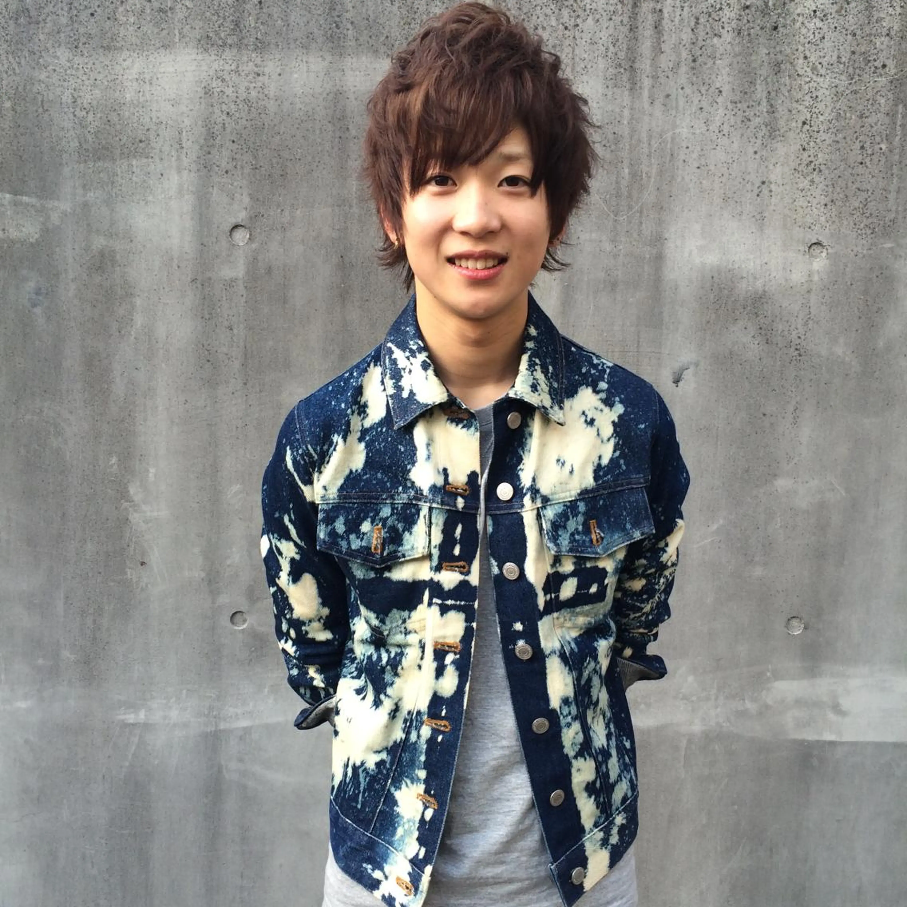 ショート カラー メンズ 岡本 拓朗のヘアスタイル