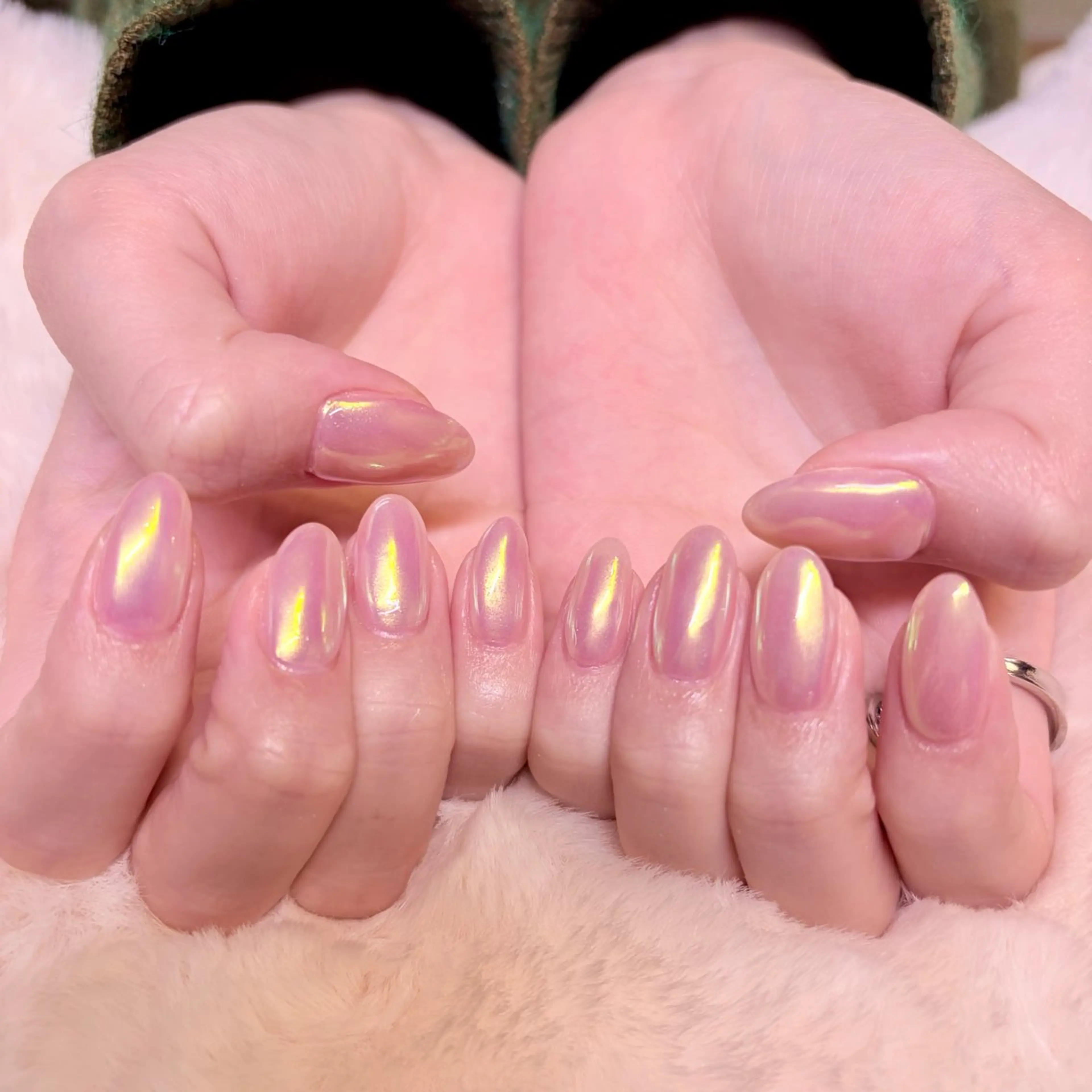 ネイル オーロラネイル ハンドネイル nail salon e'mu💐のネイルデザイン