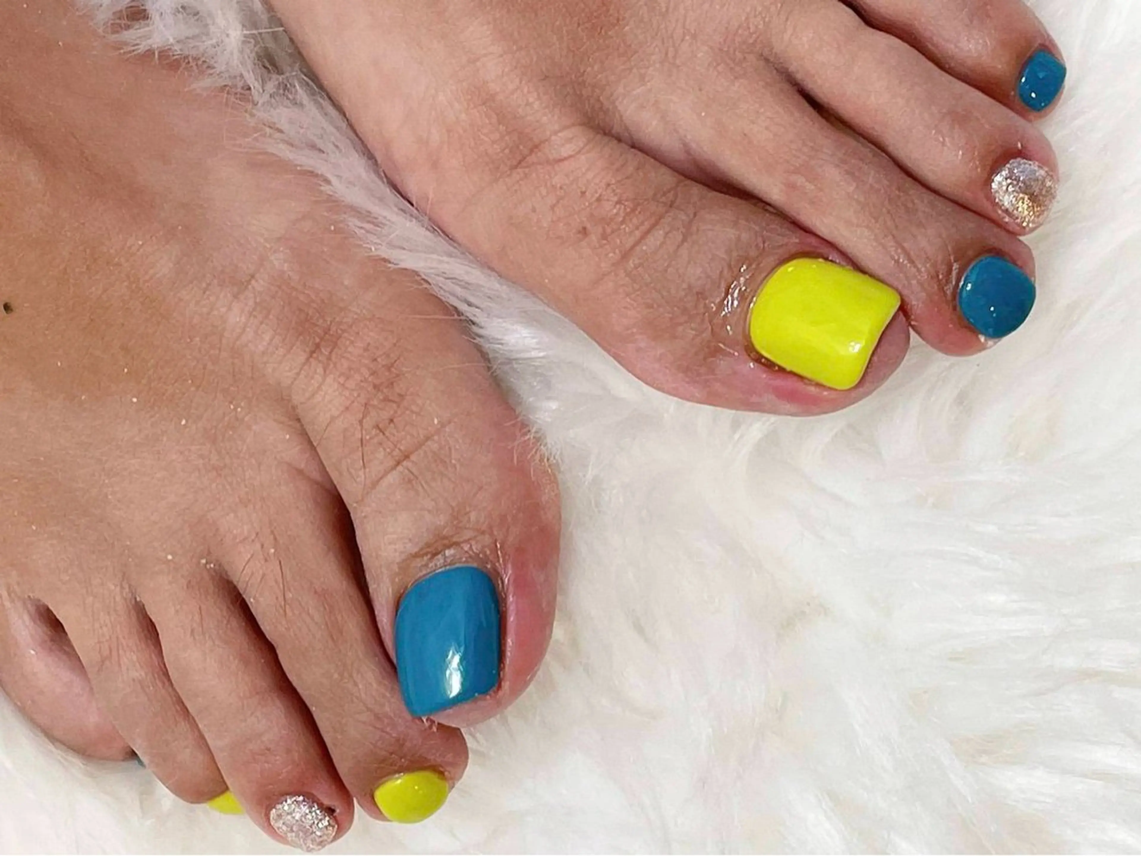 ネイル オーロラネイル 桜ネイル フラワーネイル フットネイル フレンチネイル フットネイル mogunail &blowのネイルデザイン