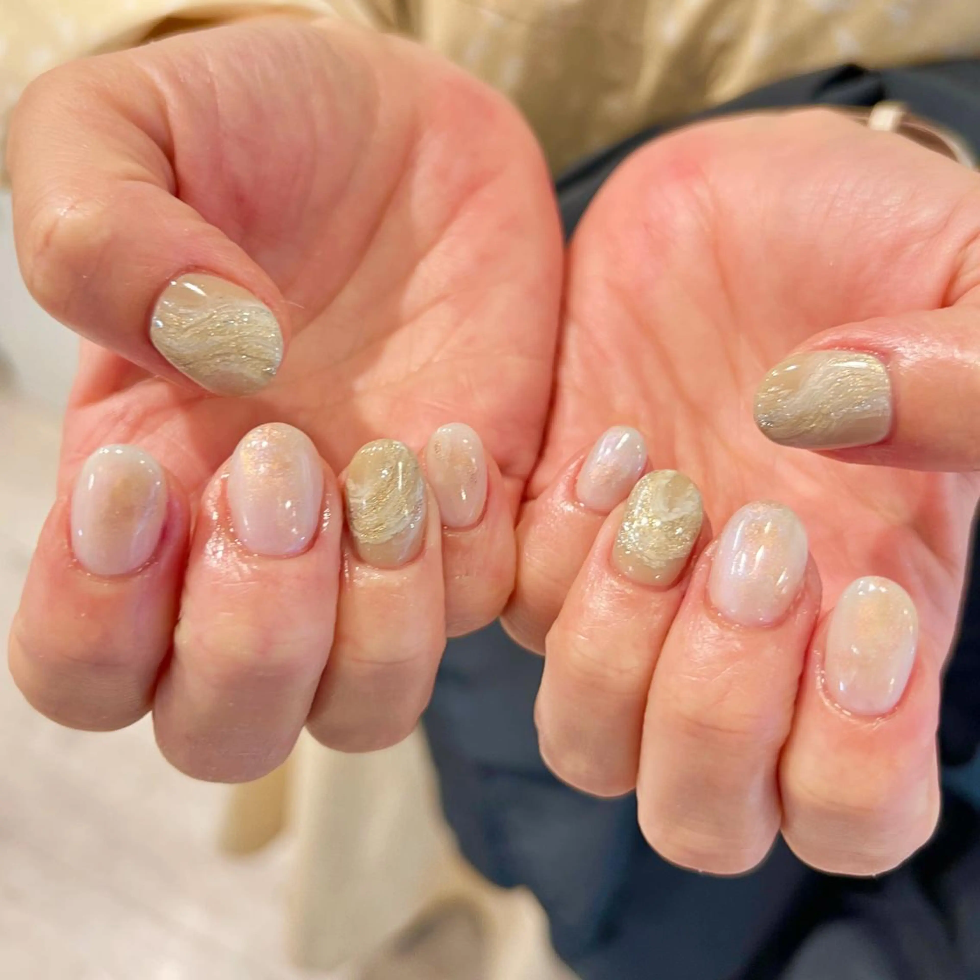 ネイル アートネイル ミラーネイル 持ち込み ニュアンスネイル オフィスネイル ハンドネイル REHTOF ｜朝7時Open☀️のネイルデザイン