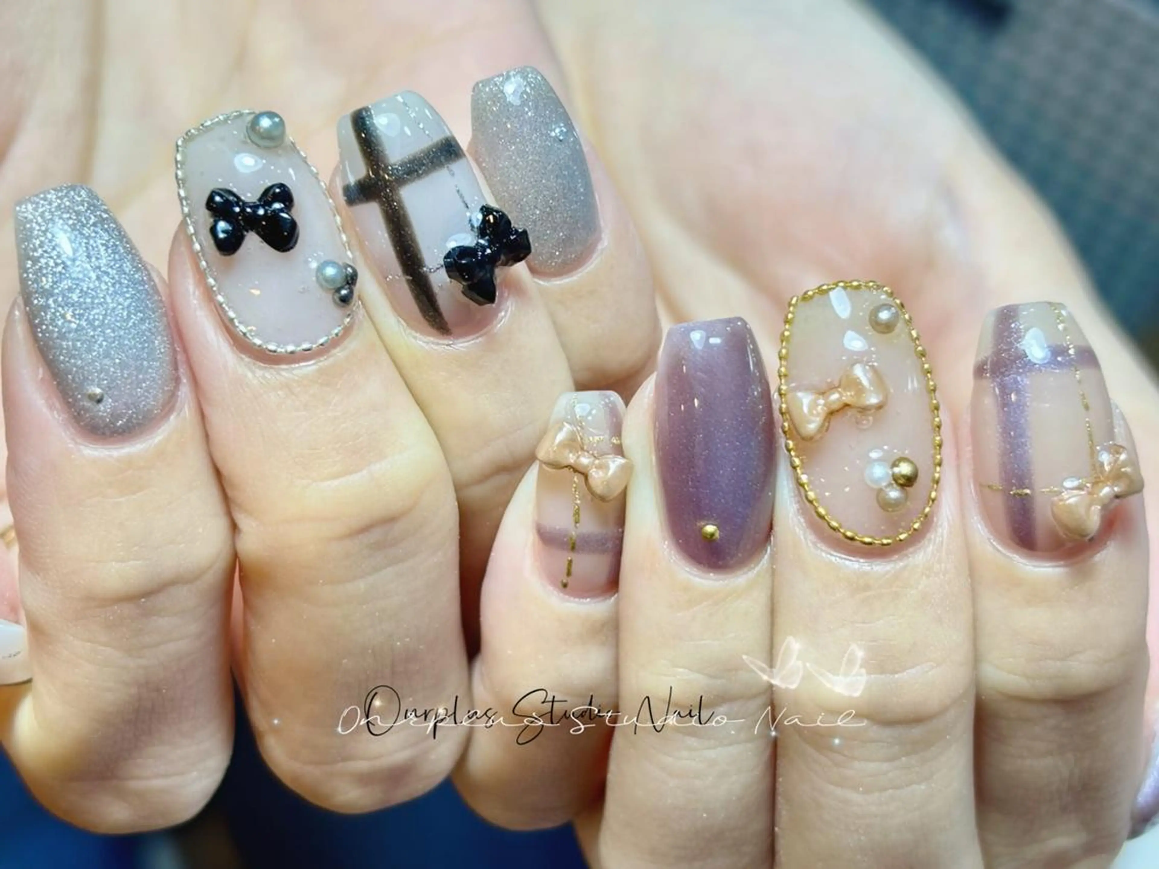 ネイル アニマル柄 ボルドー ブラウン フレンチネイル マグネットネイル haruka 🧸のネイルデザイン