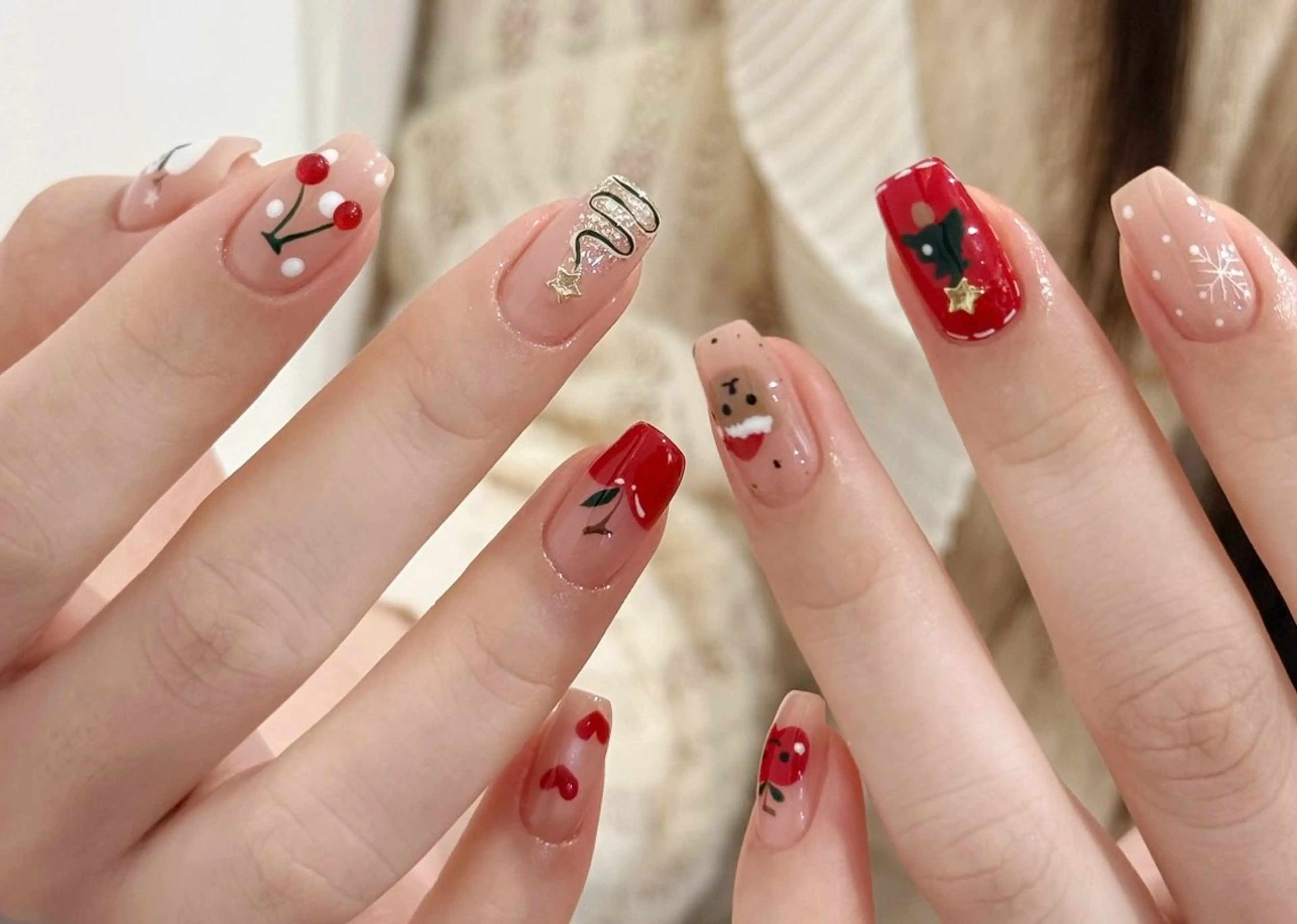 ネイル 冬ネイル クリスマス 💅E•U•B NAIL🌹所属・横浜市中区曙町 ネイルE·U·Bのネイルデザイン