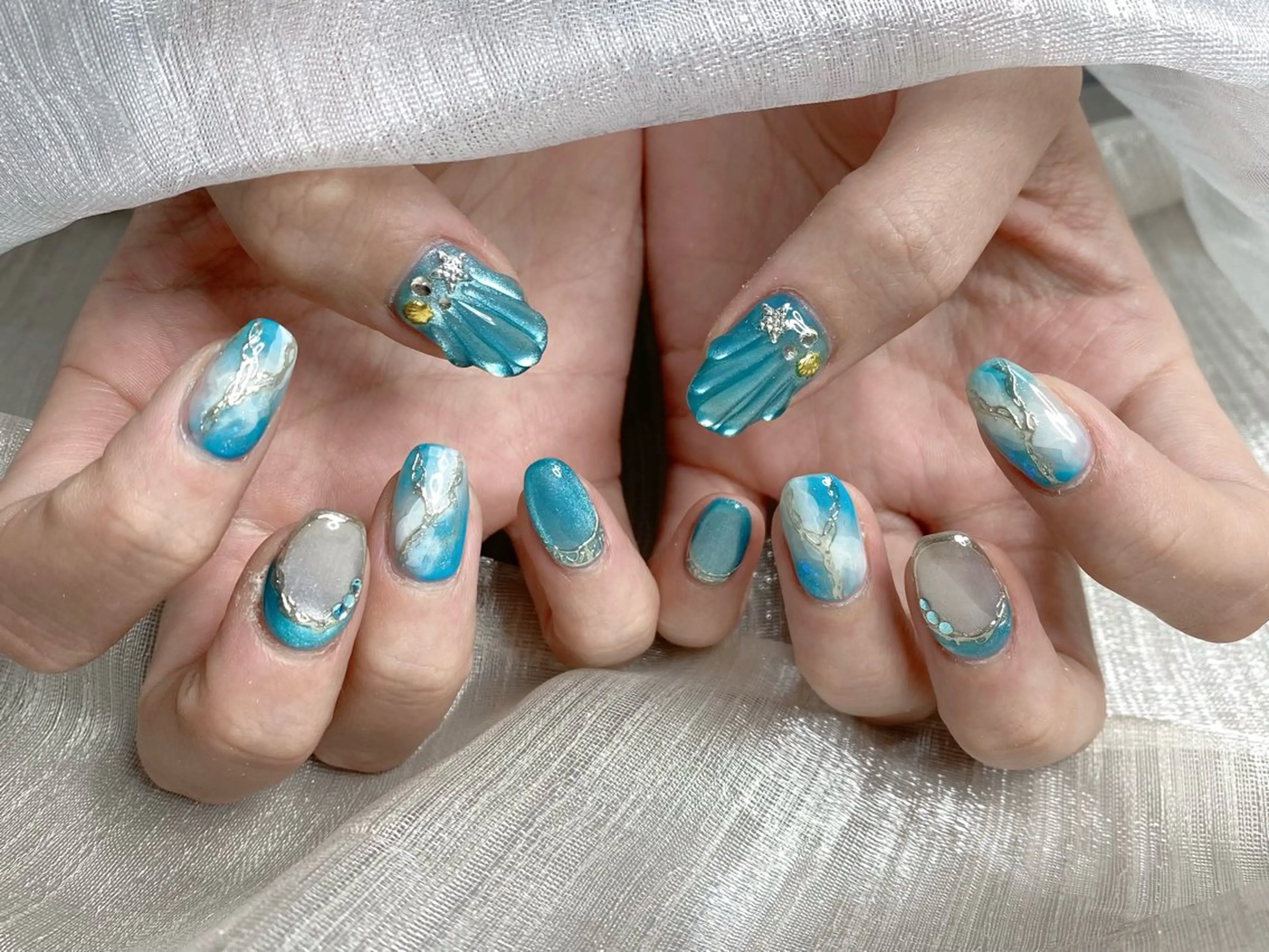 ミディアム ハンドネイル 501 nail所属・501 nailのネイルデザイン