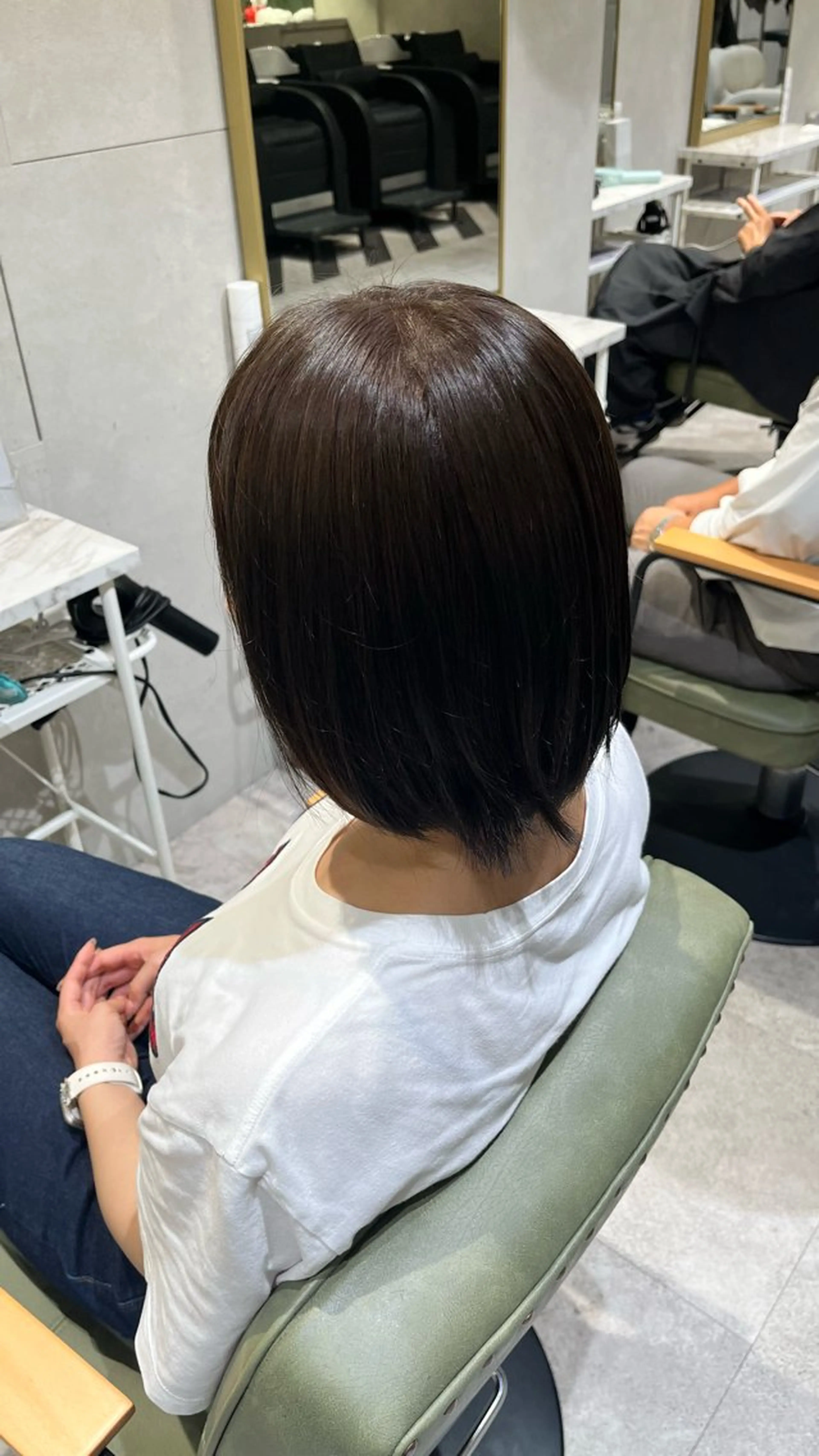ミディアム カラー 新宿/アシスタント AiNAのヘアスタイル