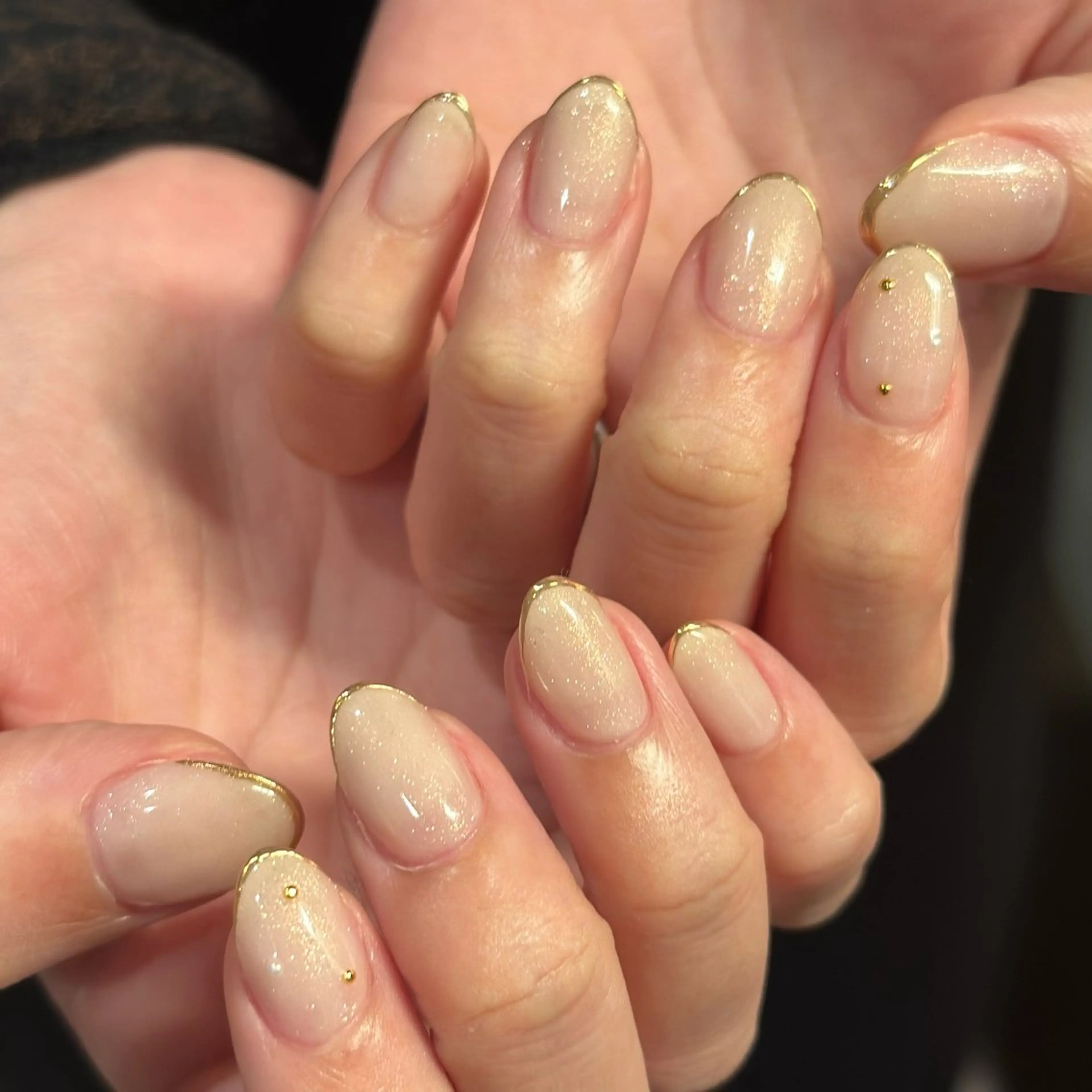 ネイル ニュアンスネイル aoi .のネイルデザイン