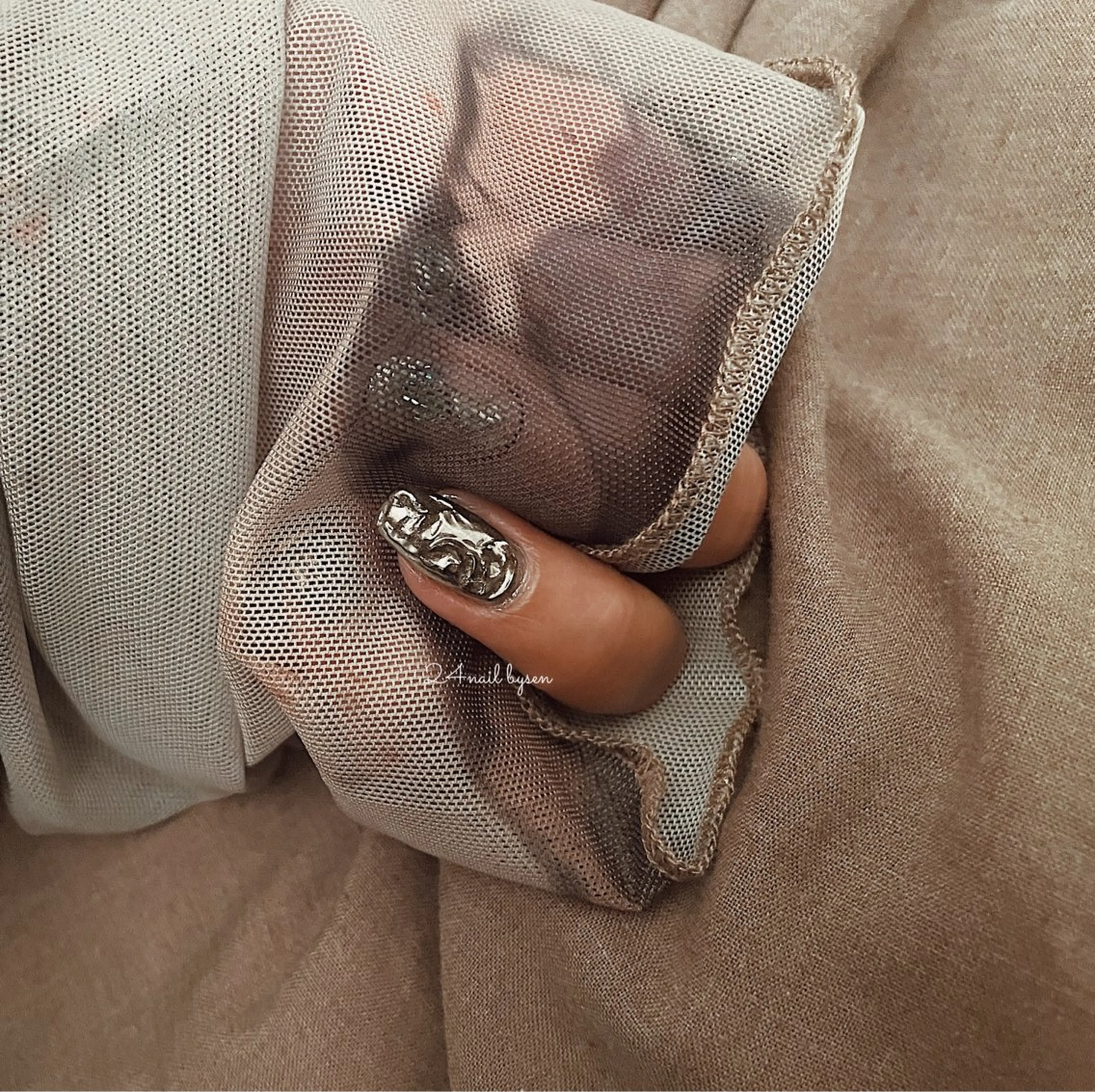 ネイル ニュアンスネイル シルバー ハンドネイル Atelier by 24nail/Ayaのネイルデザイン