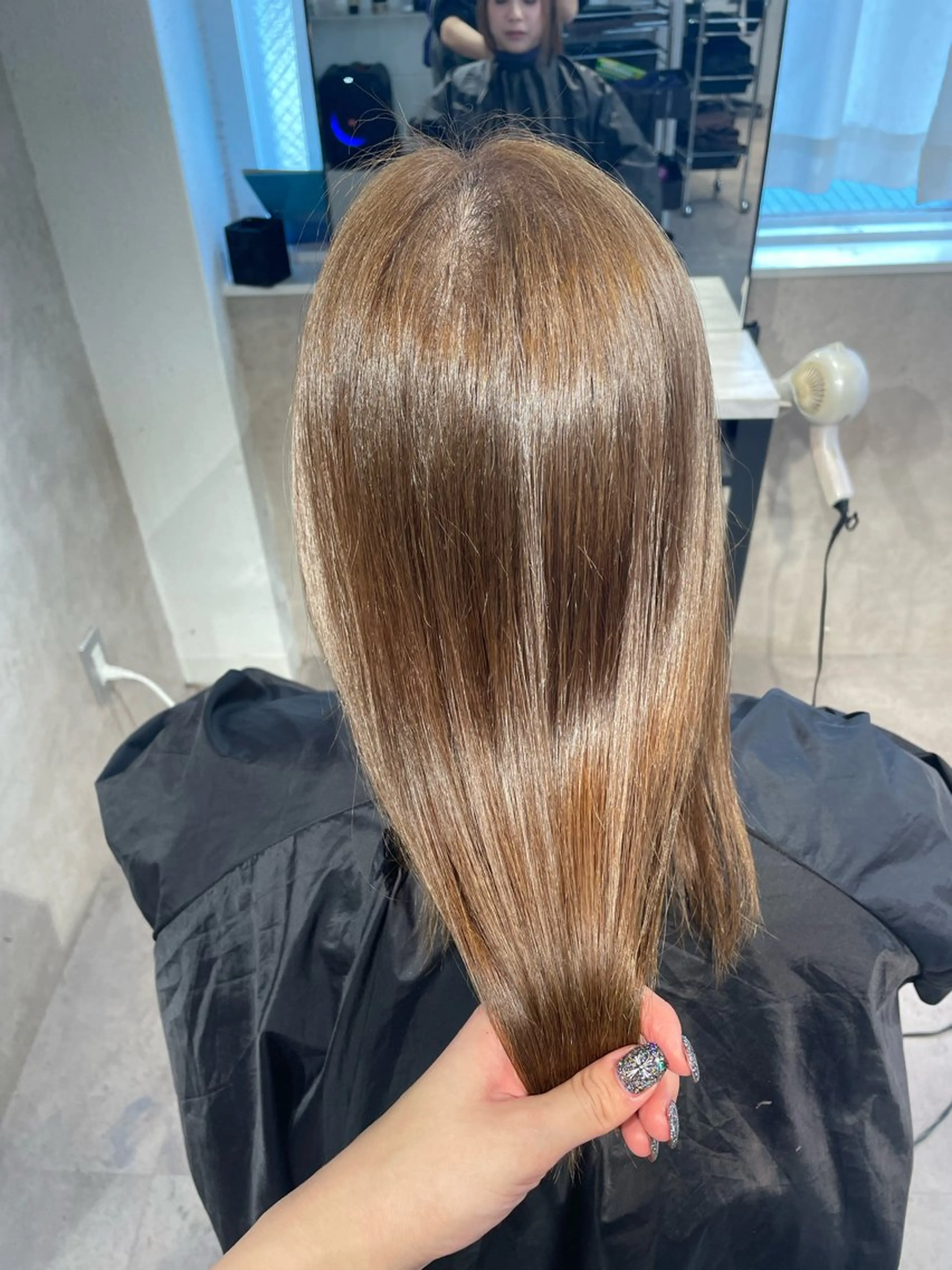 ロング カラー ブリーチ ブリーチなしカラー ili心斎橋所属・🩵ハイトーン/ レイヤーYUZU🩵のヘアスタイル