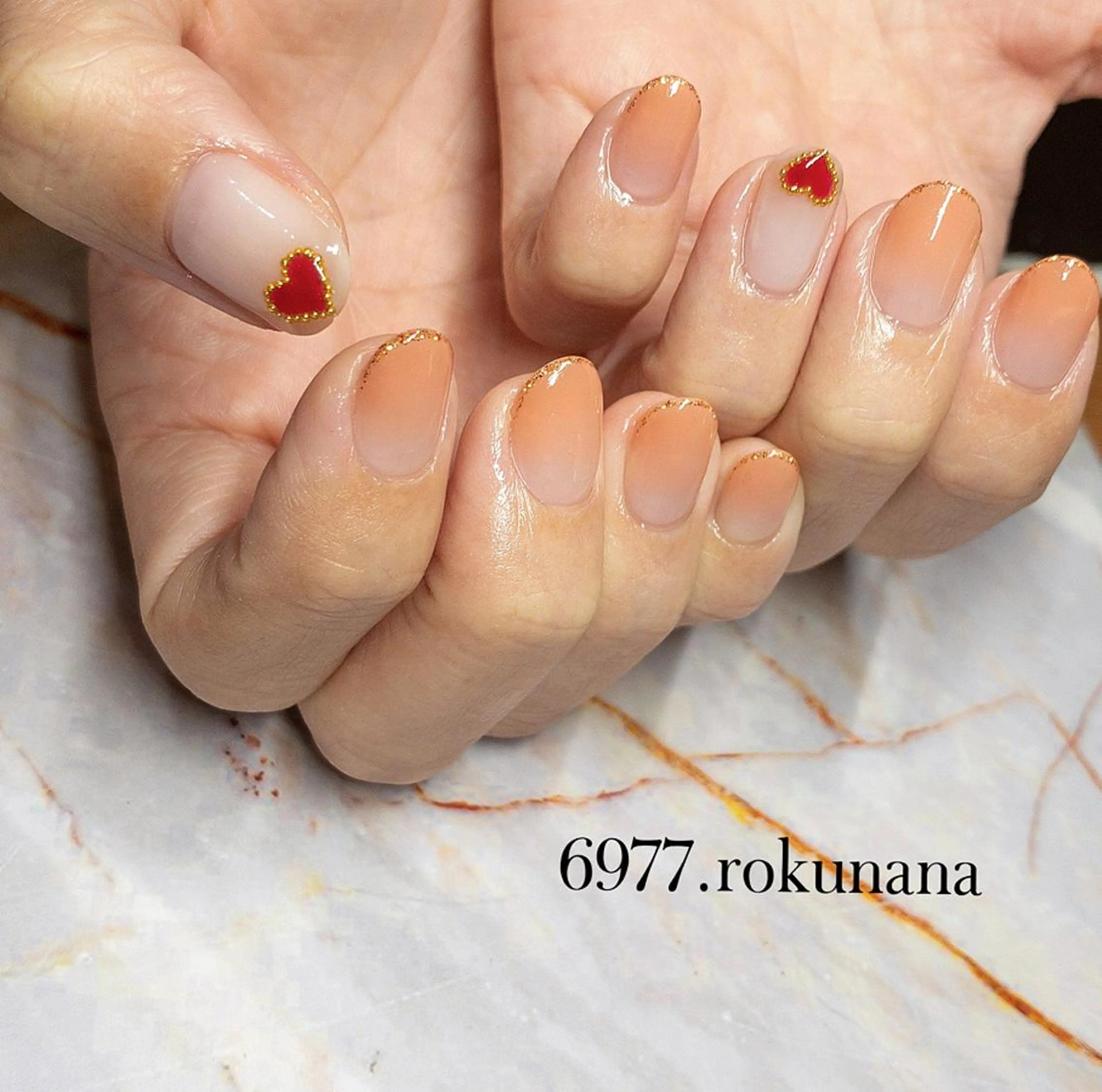 ネイル rokunana 佐野のネイルデザイン