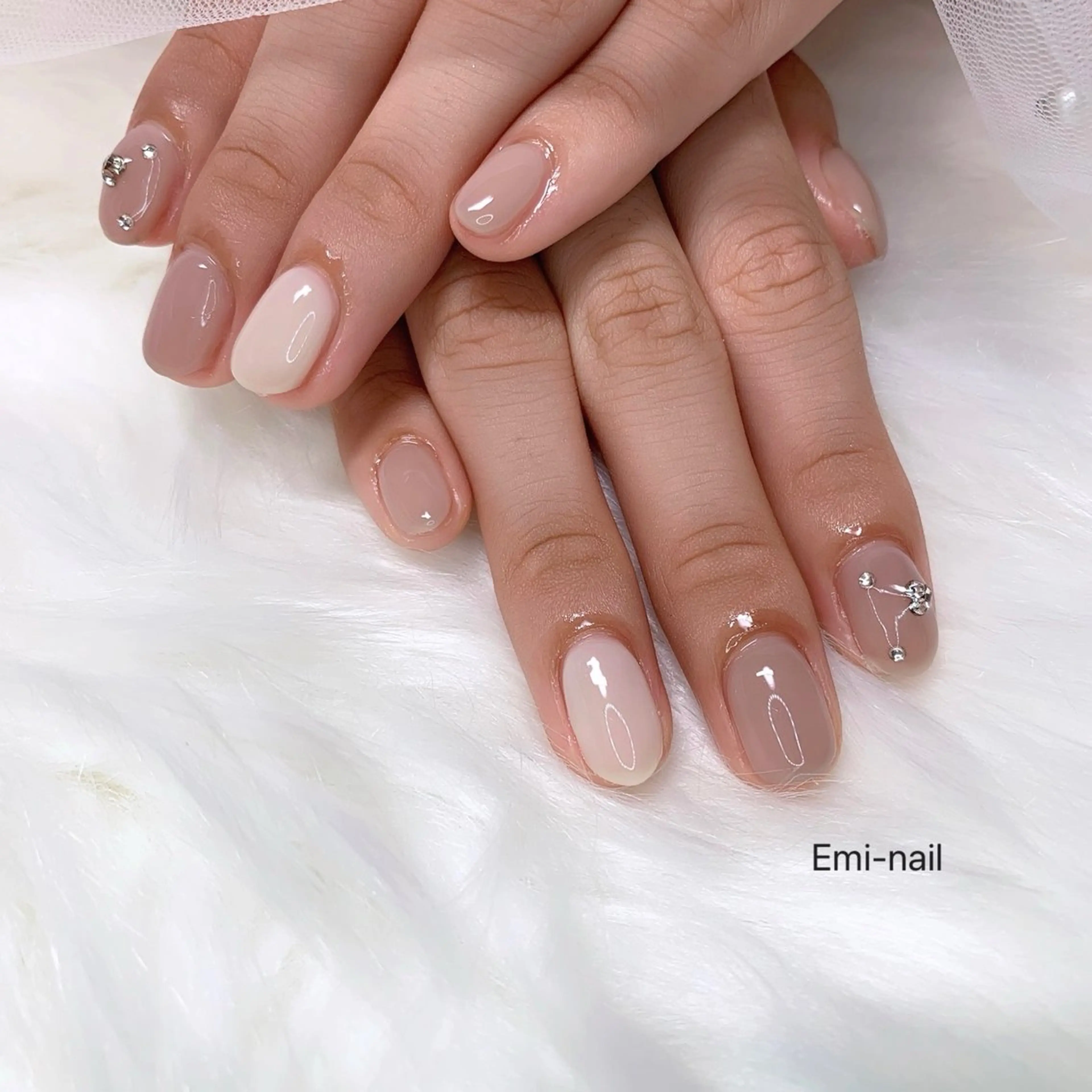 ネイル オフィスネイル シンプルネイル Emi-nail 江﨑のネイルデザイン