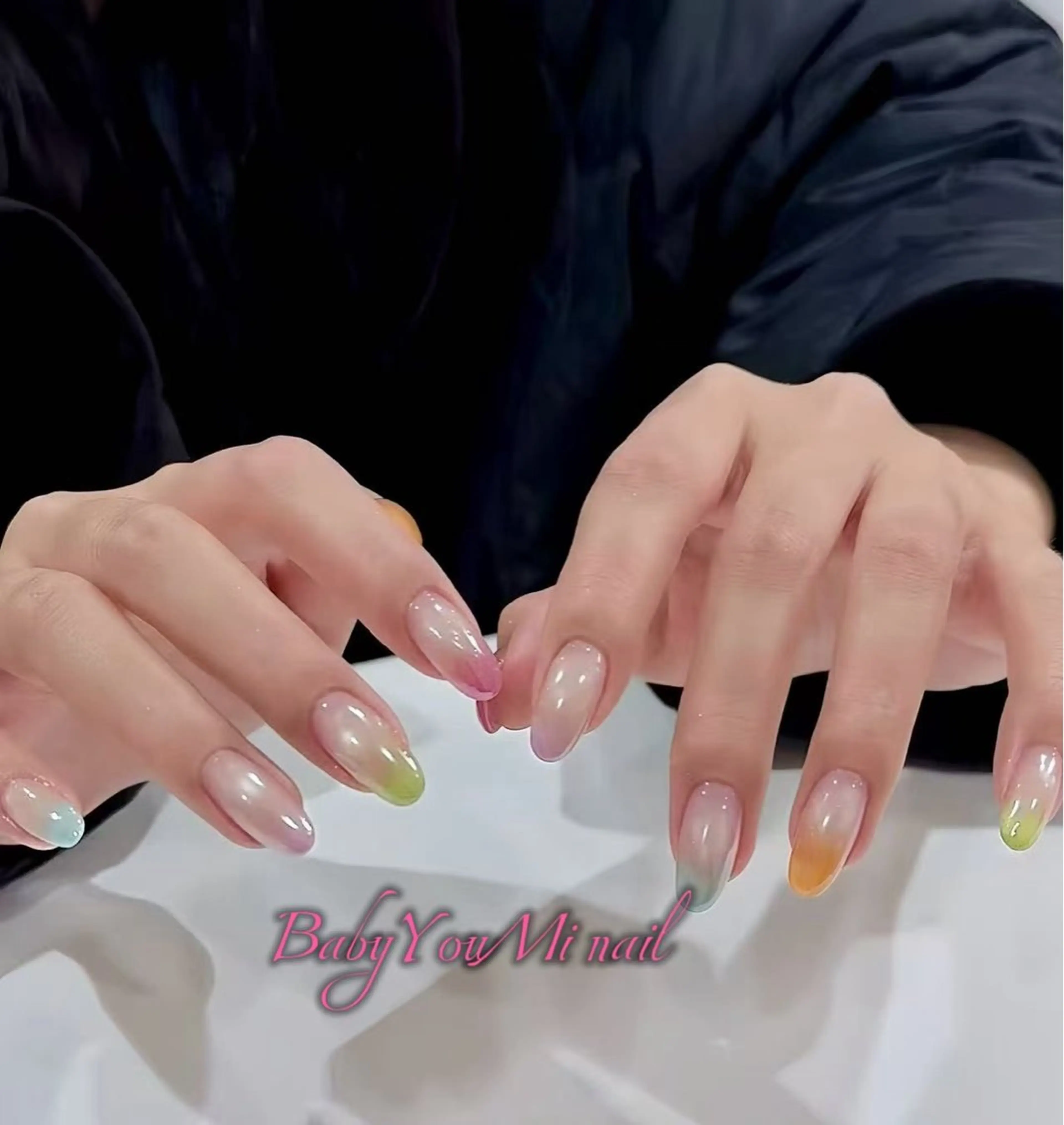 ネイル オーロラネイル フラワーネイル フットネイル フレンチネイル ジェルネイル ハンドネイル ハンドケア BabyYouMi nailのネイルデザイン