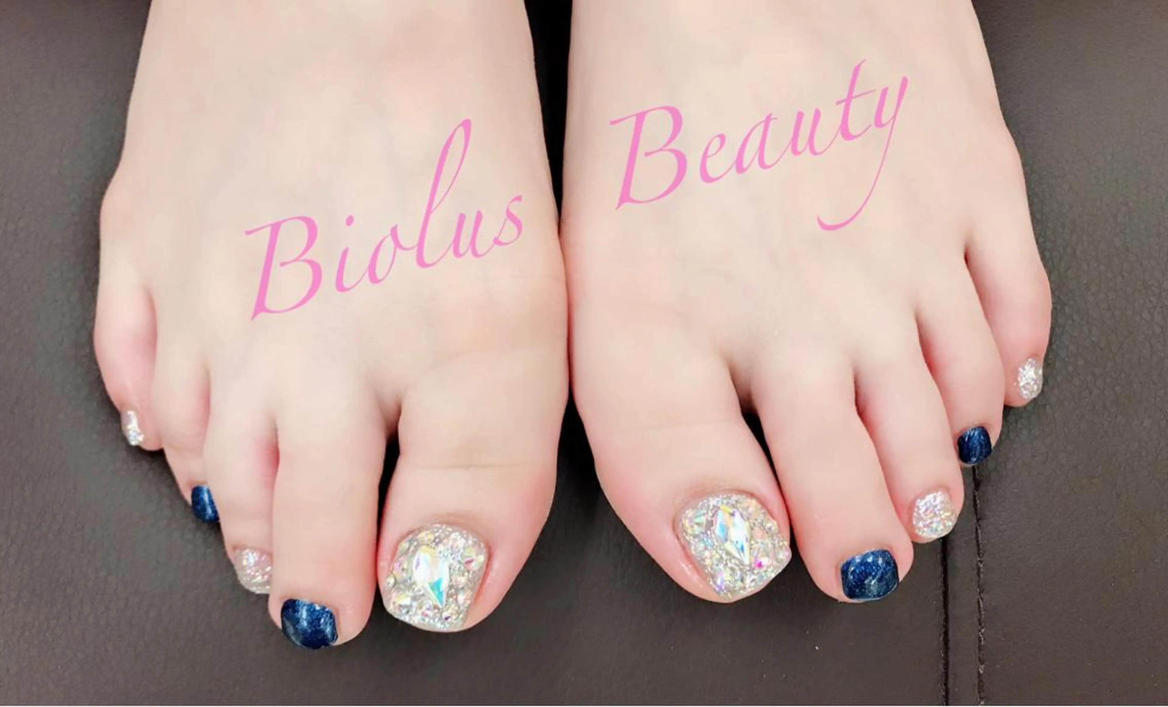 ネイル フットネイル ゴージャス vimore ネイルサロンのネイルデザイン