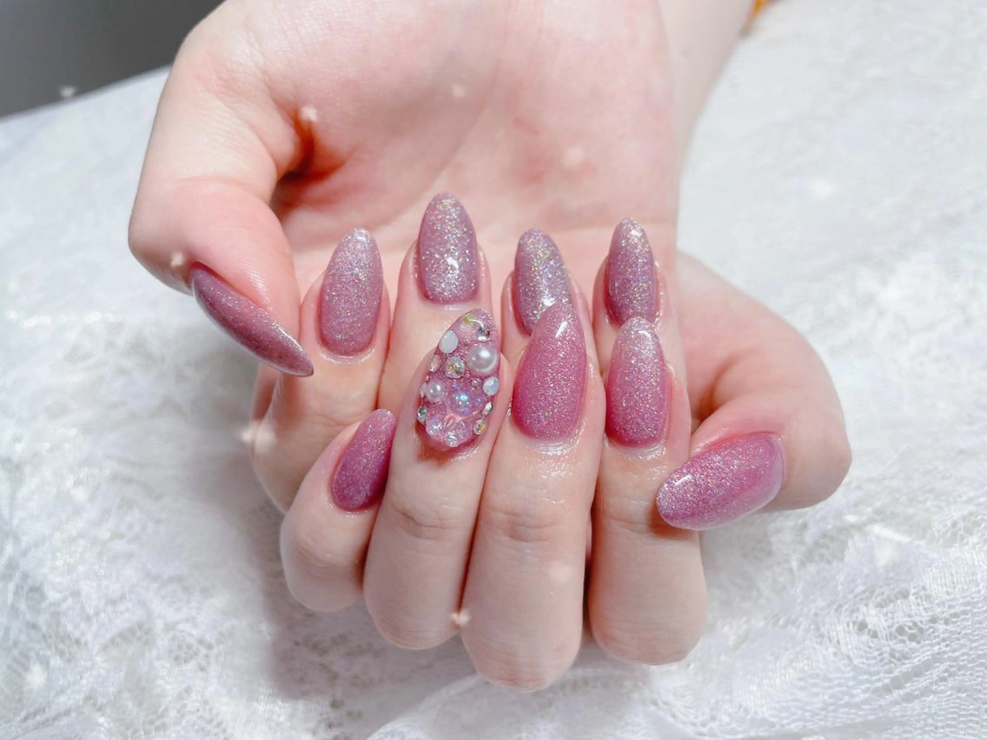 ネイル オーロラネイル ラメ(グリッター) ワンカラーネイル ハンドネイル FLARE NAIL フレアネイルのネイルデザイン