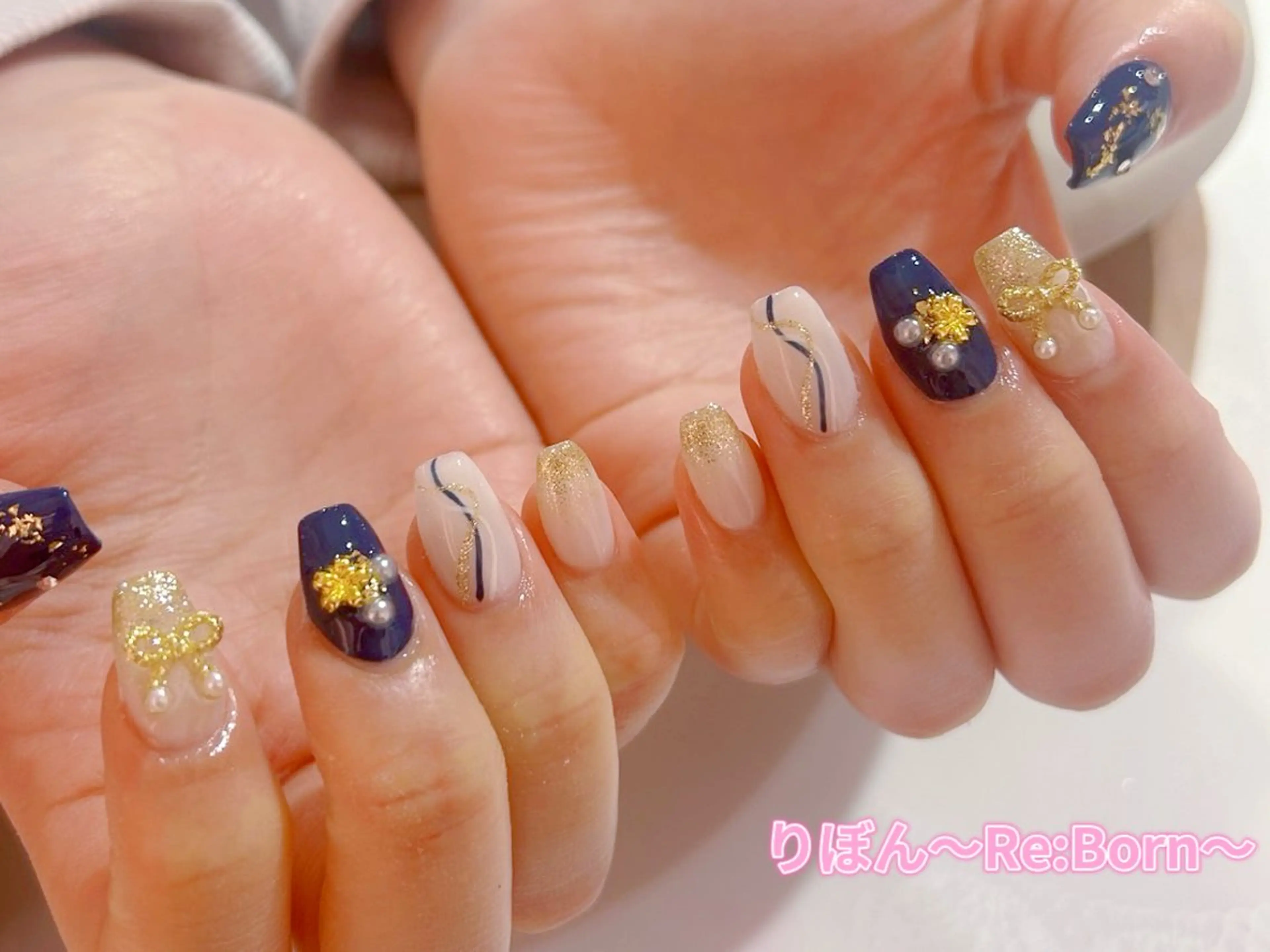 ミディアム ハンドネイル りぼん Re:Bonrのネイルデザイン
