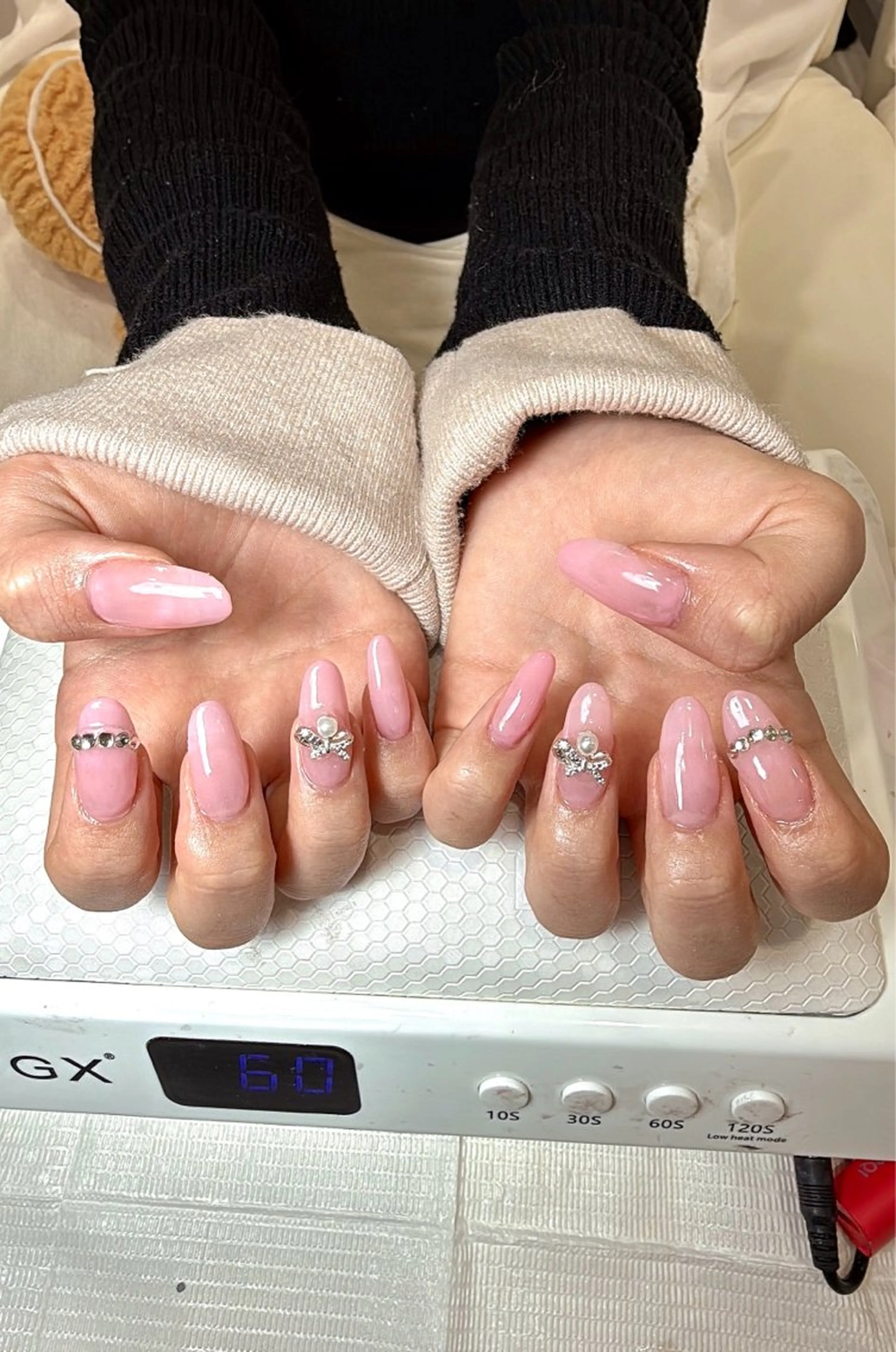 ネイル バラ ばらのネイルデザイン