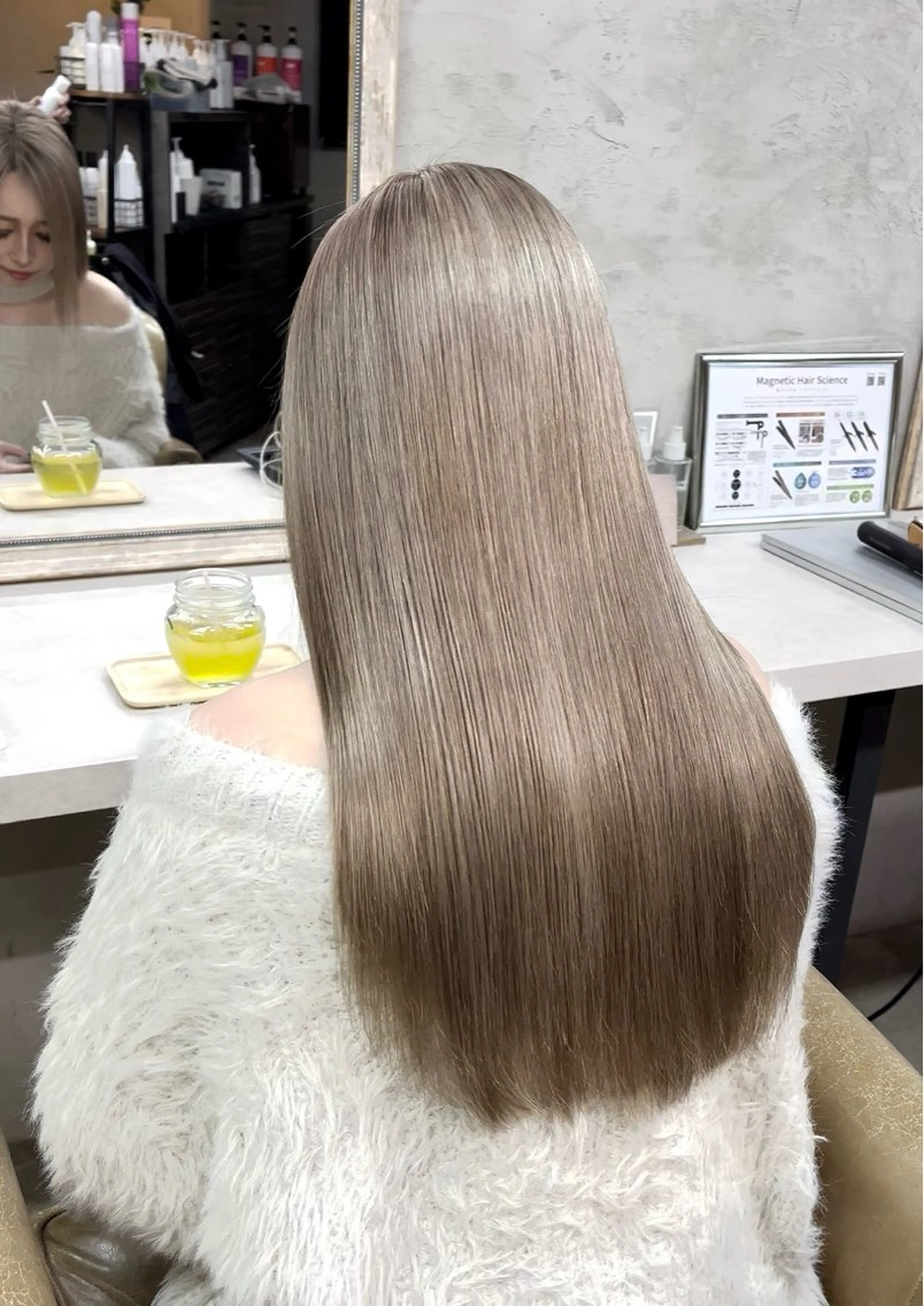 ロング カラー ヘアカラー Blast Erikaのヘアスタイル