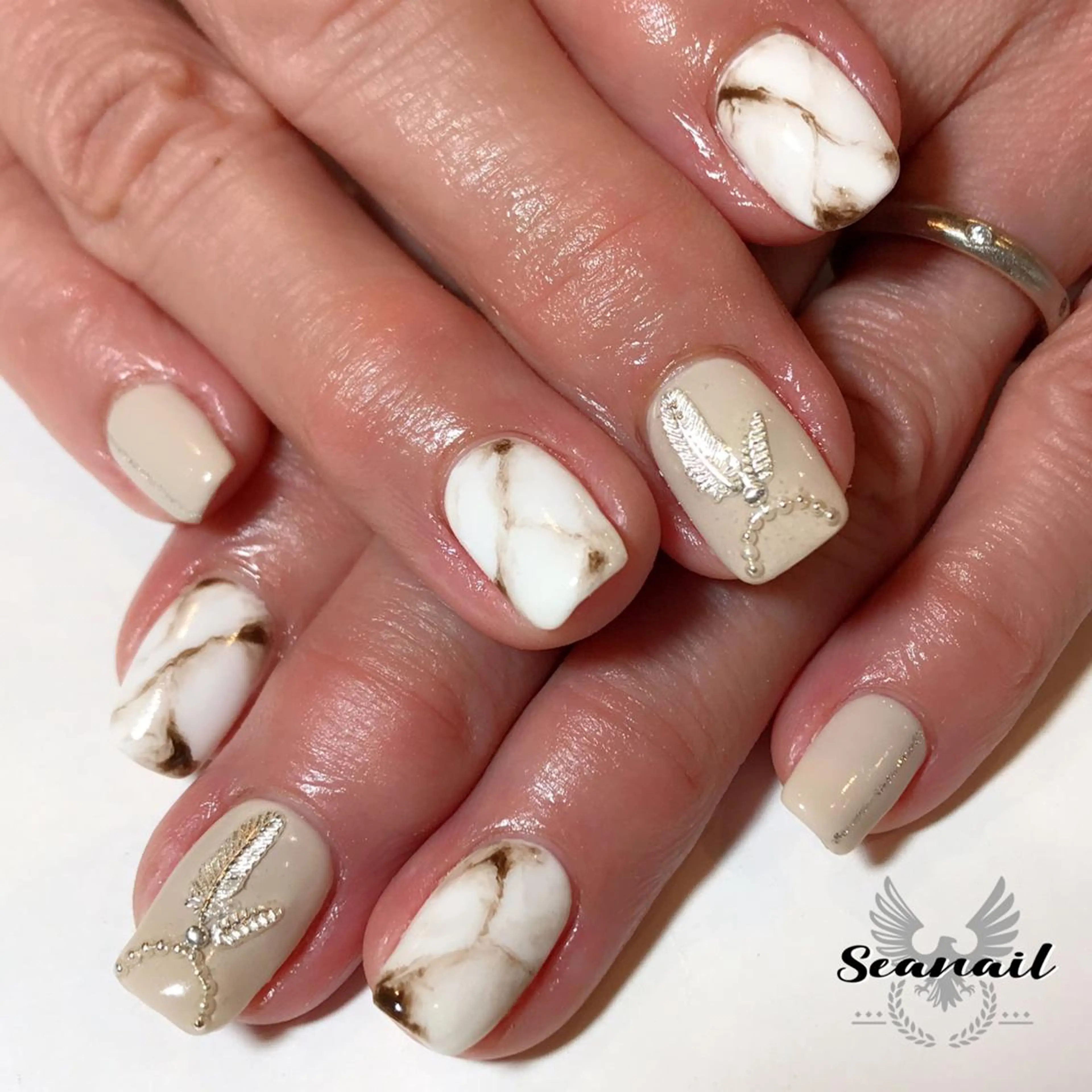 ネイル 小尾 栞のネイルデザイン