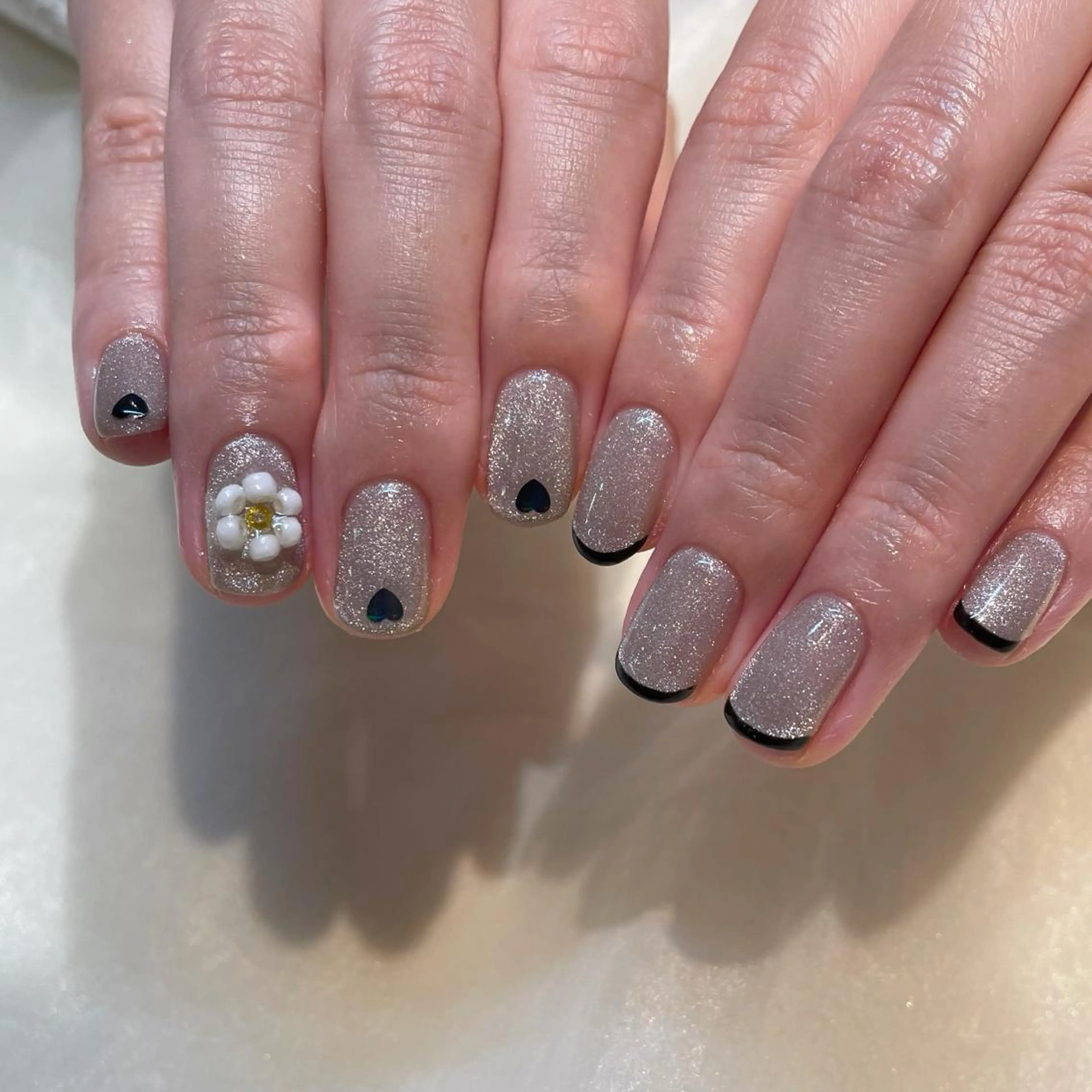 ネイル ハンドネイル 新井 ひなののネイルデザイン