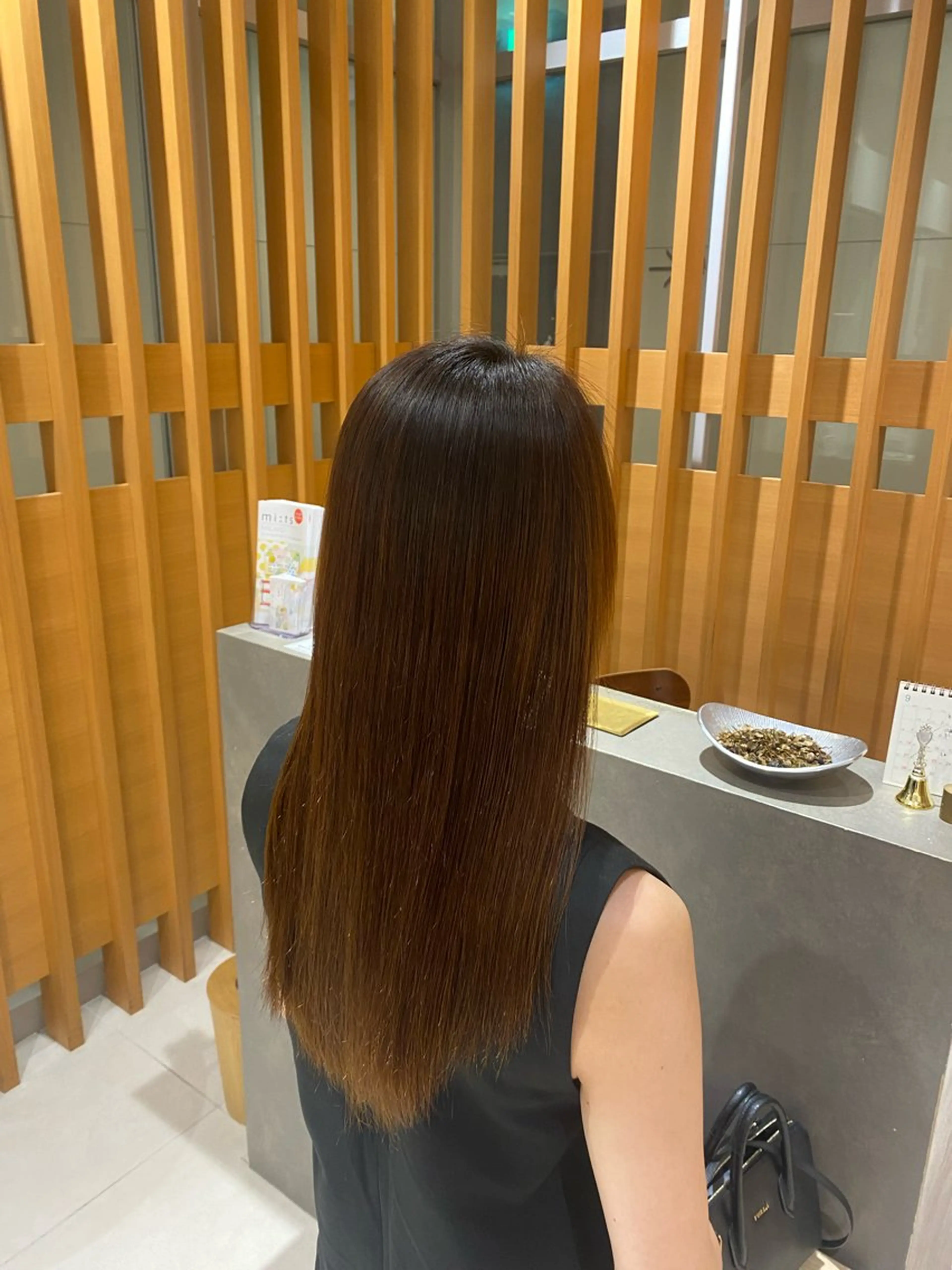 ロング パーマ 縮毛矯正 apish 国分寺 / 鈴木 花穏のヘアスタイル