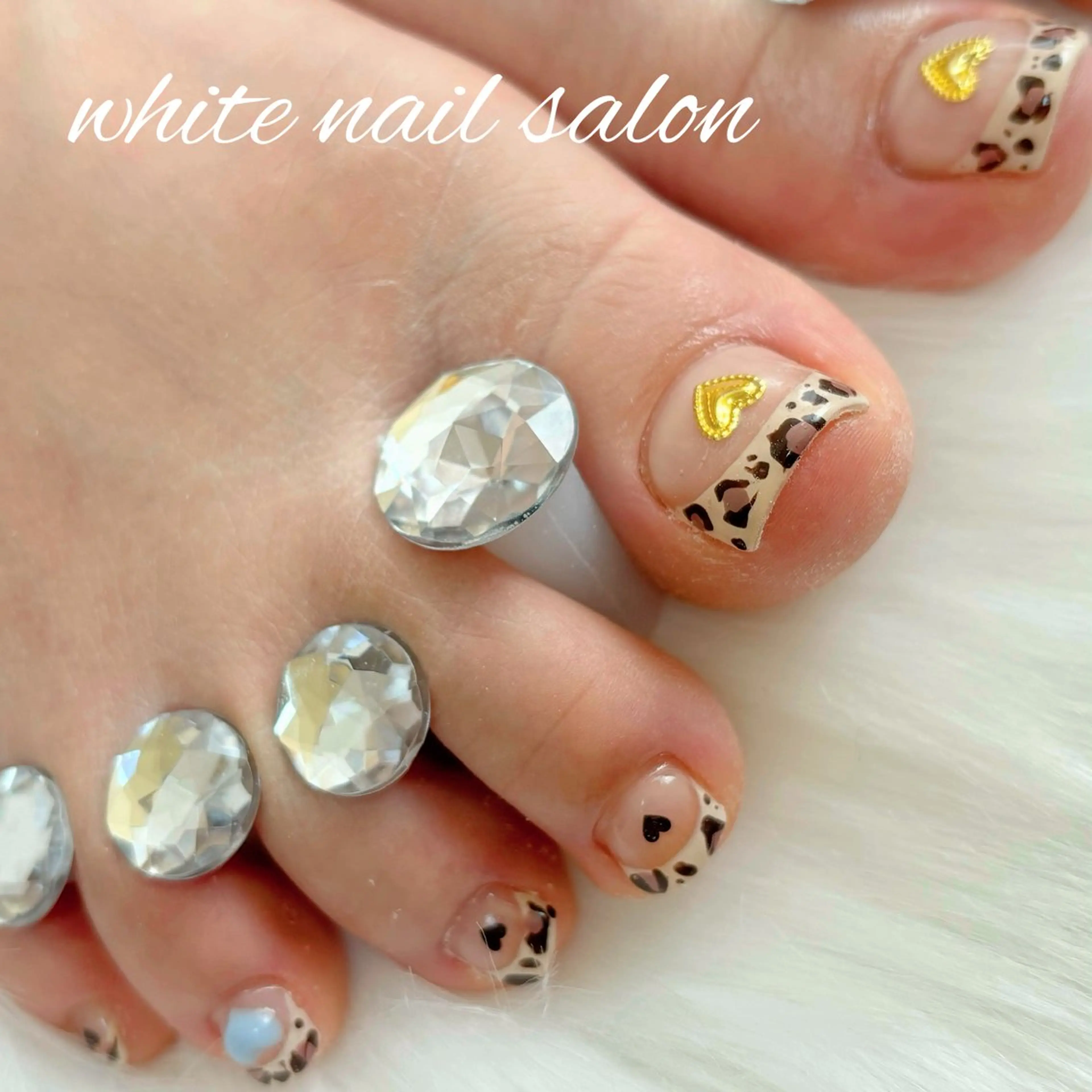 ネイル フットネイル フットネイル white nail salonのネイルデザイン