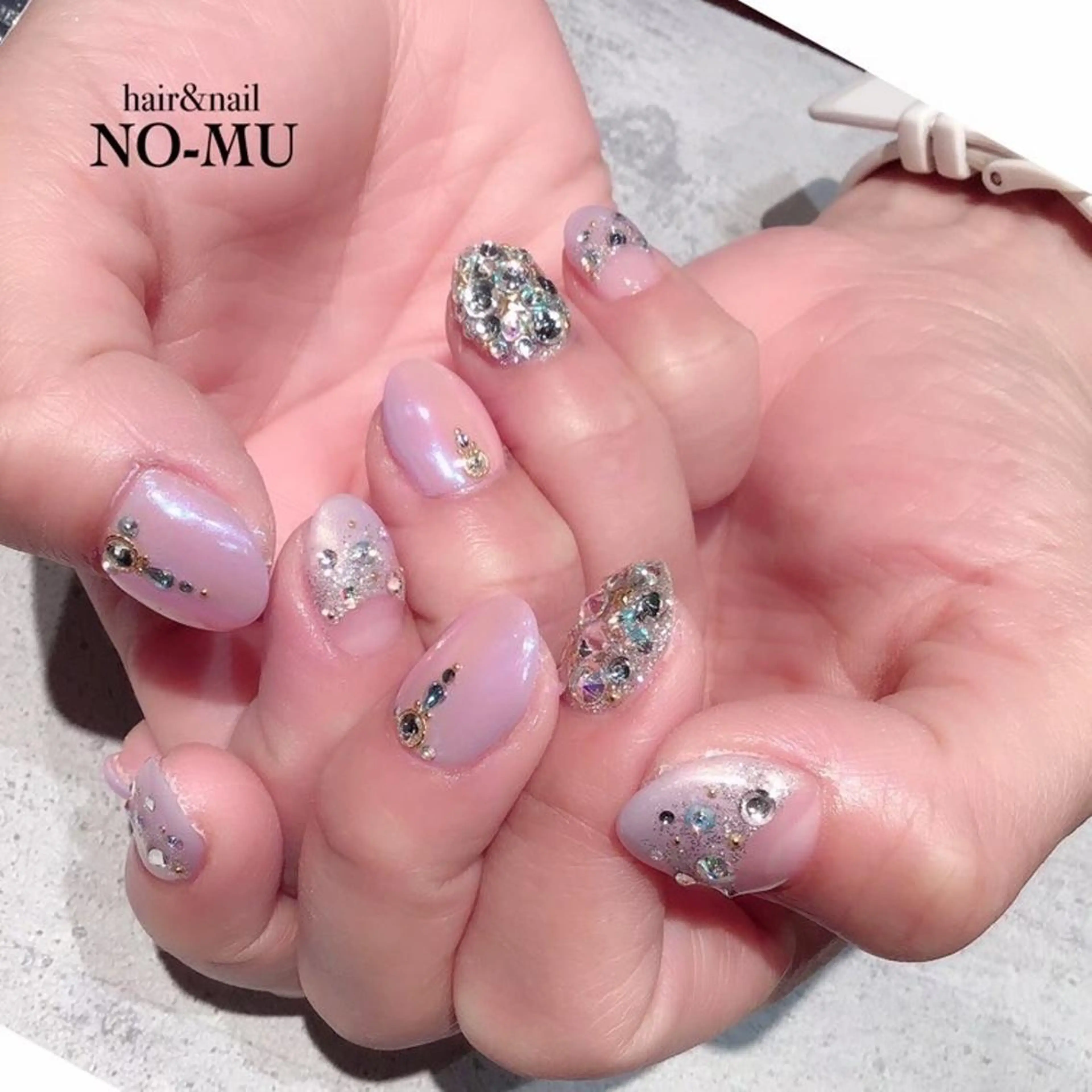 ネイル キラキラネイル ハンドネイル hair＆nail NO-MU所属・hair＆nail NO-MUのネイルデザイン