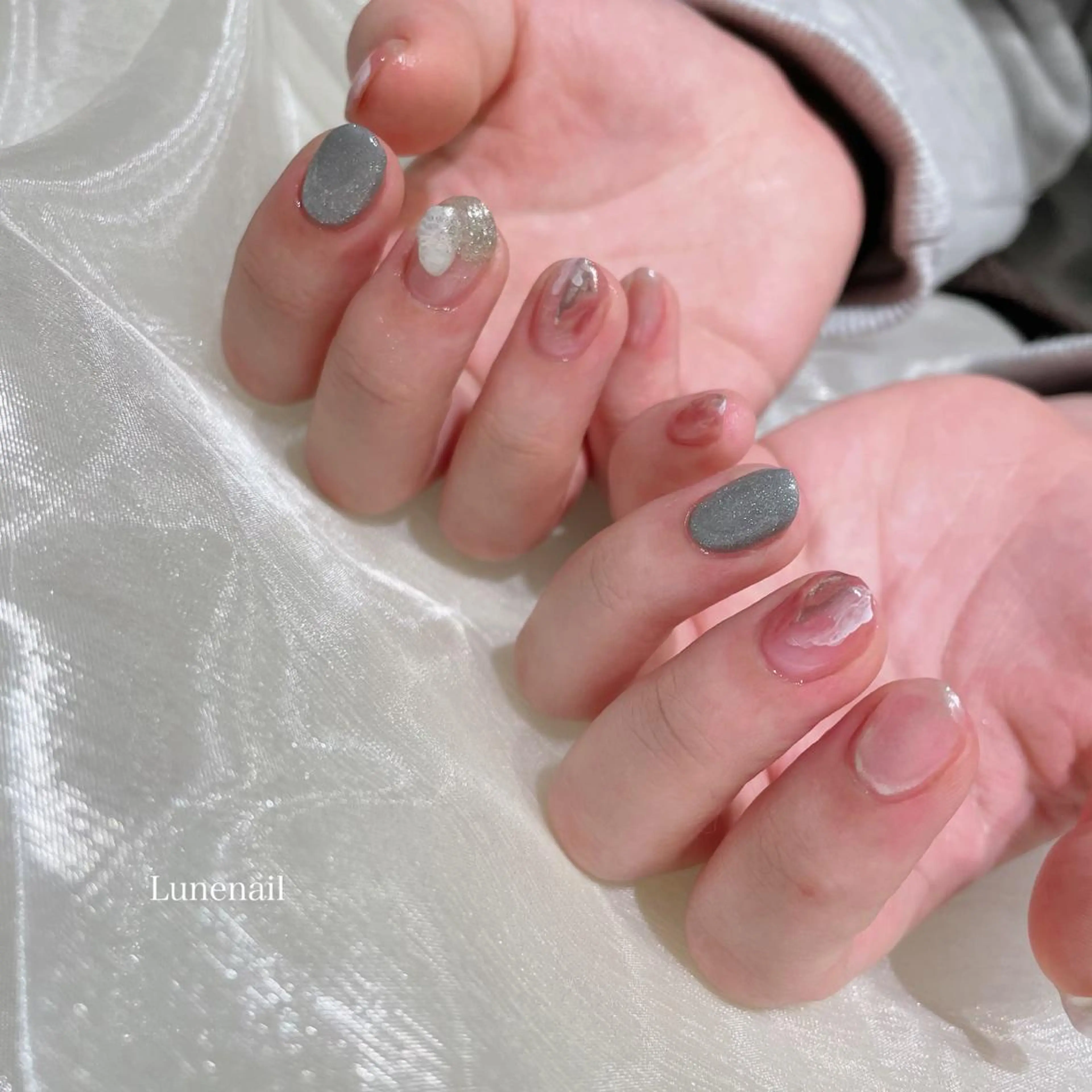 ミディアム ハンドネイル Lunenail所属・Lune nailのネイルデザイン