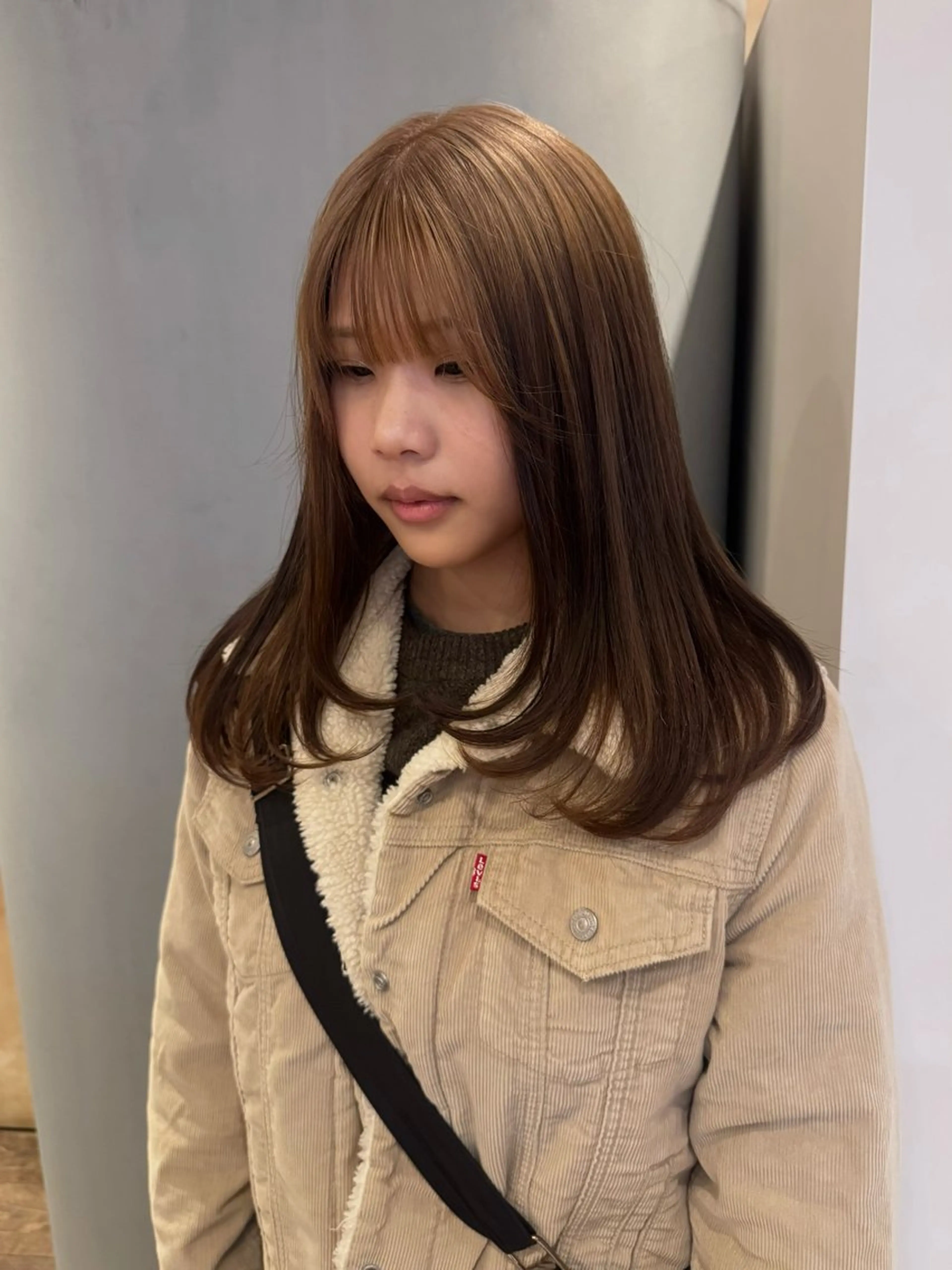 ロング カラー ベージュカラー ブラウンカラー レイヤーカット ヘアカラー lot Karen / 心斎橋のヘアスタイル